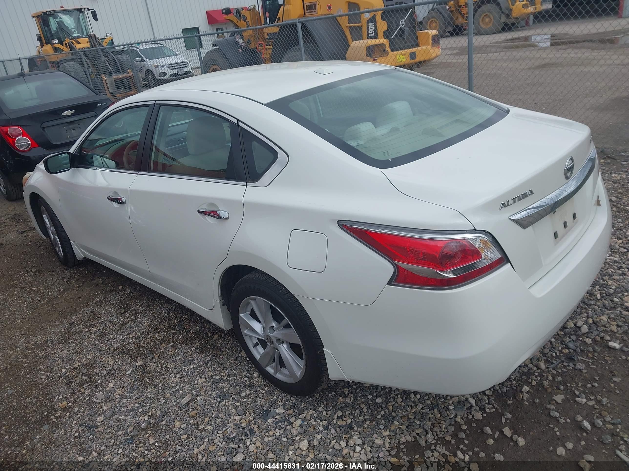 NISSAN ALTIMA image 3