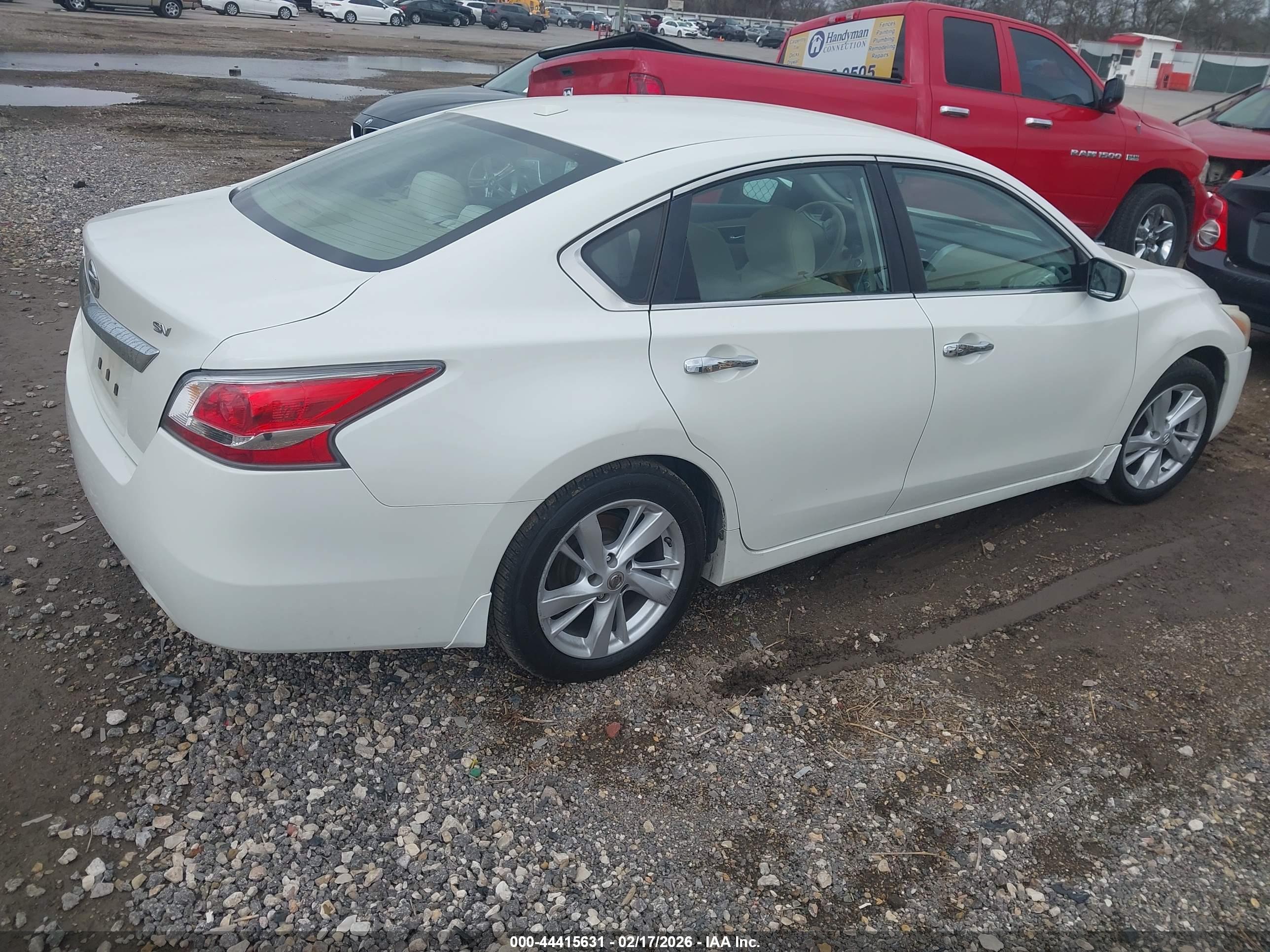 NISSAN ALTIMA image 4