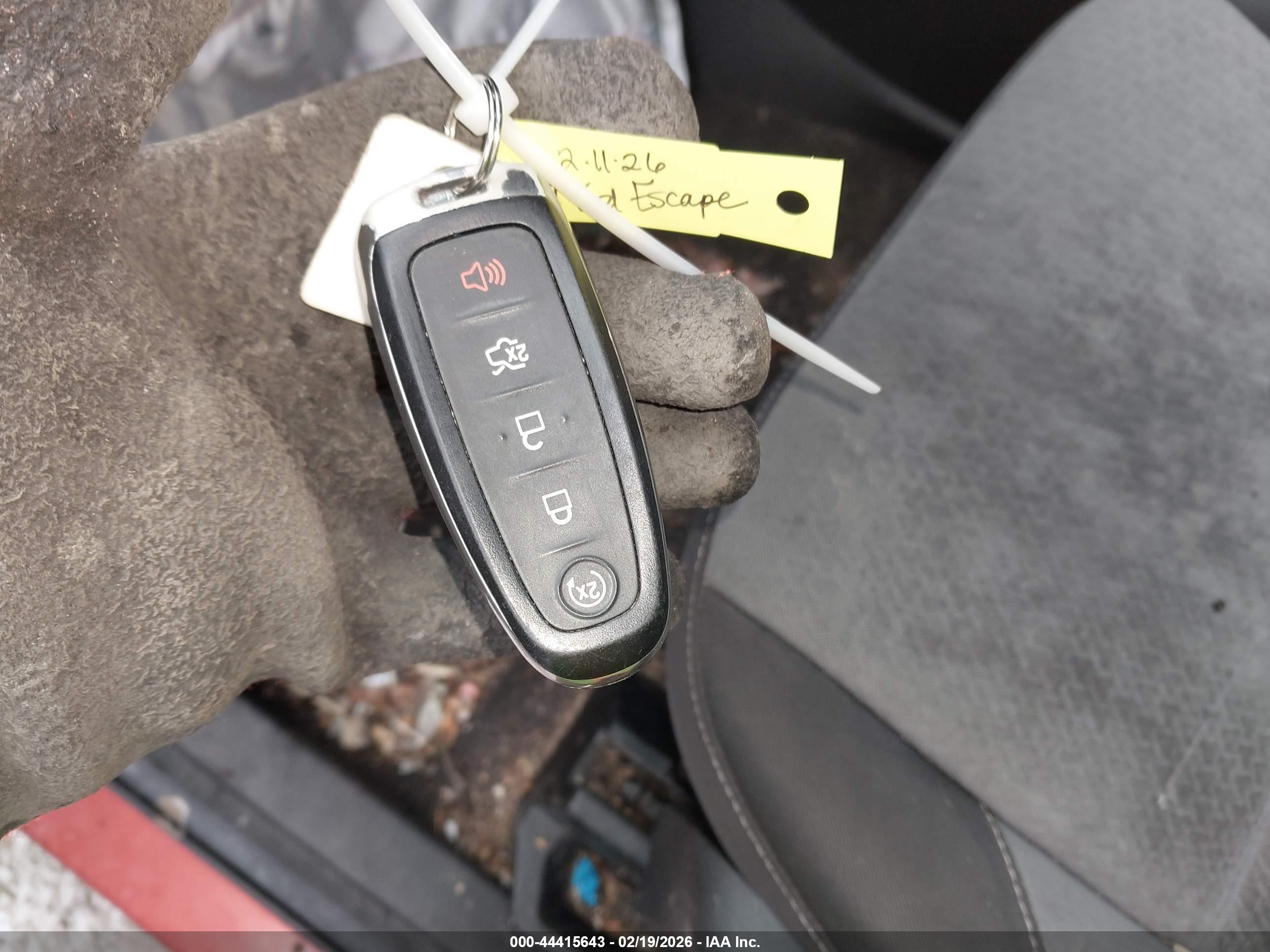FORD ESCAPE image 11