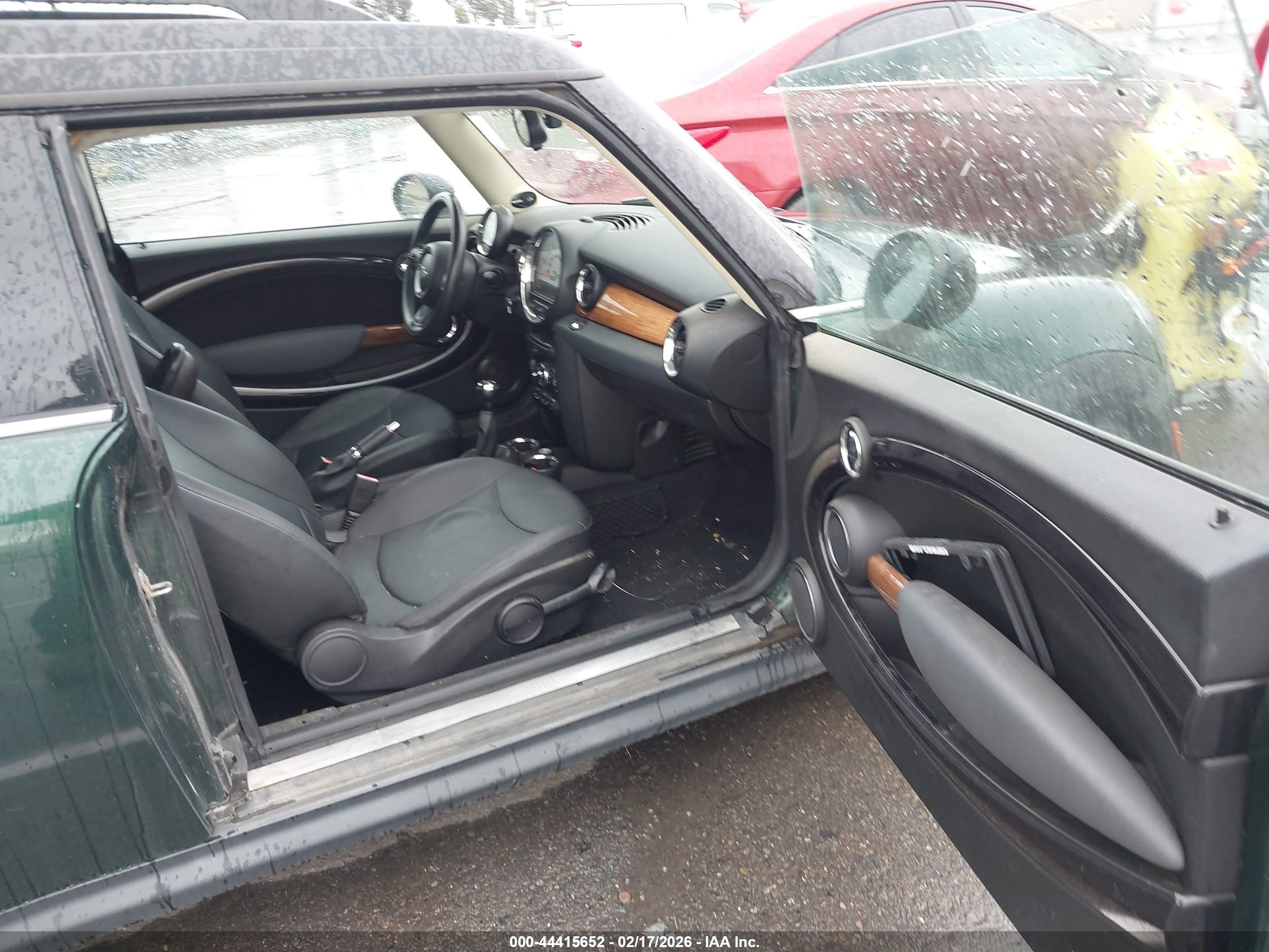 MINI COOPER image 5
