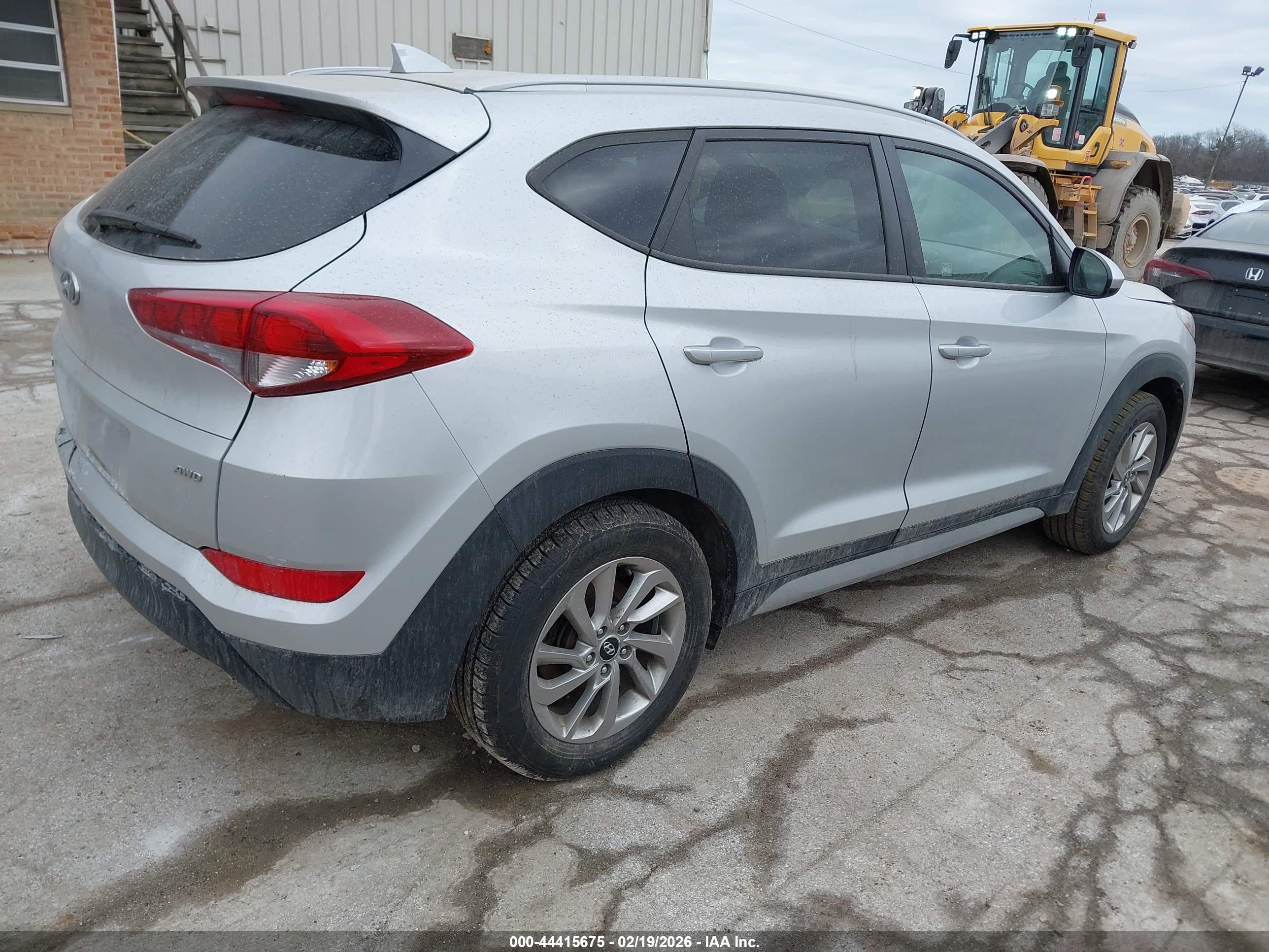 HYUNDAI TUCSON image 4