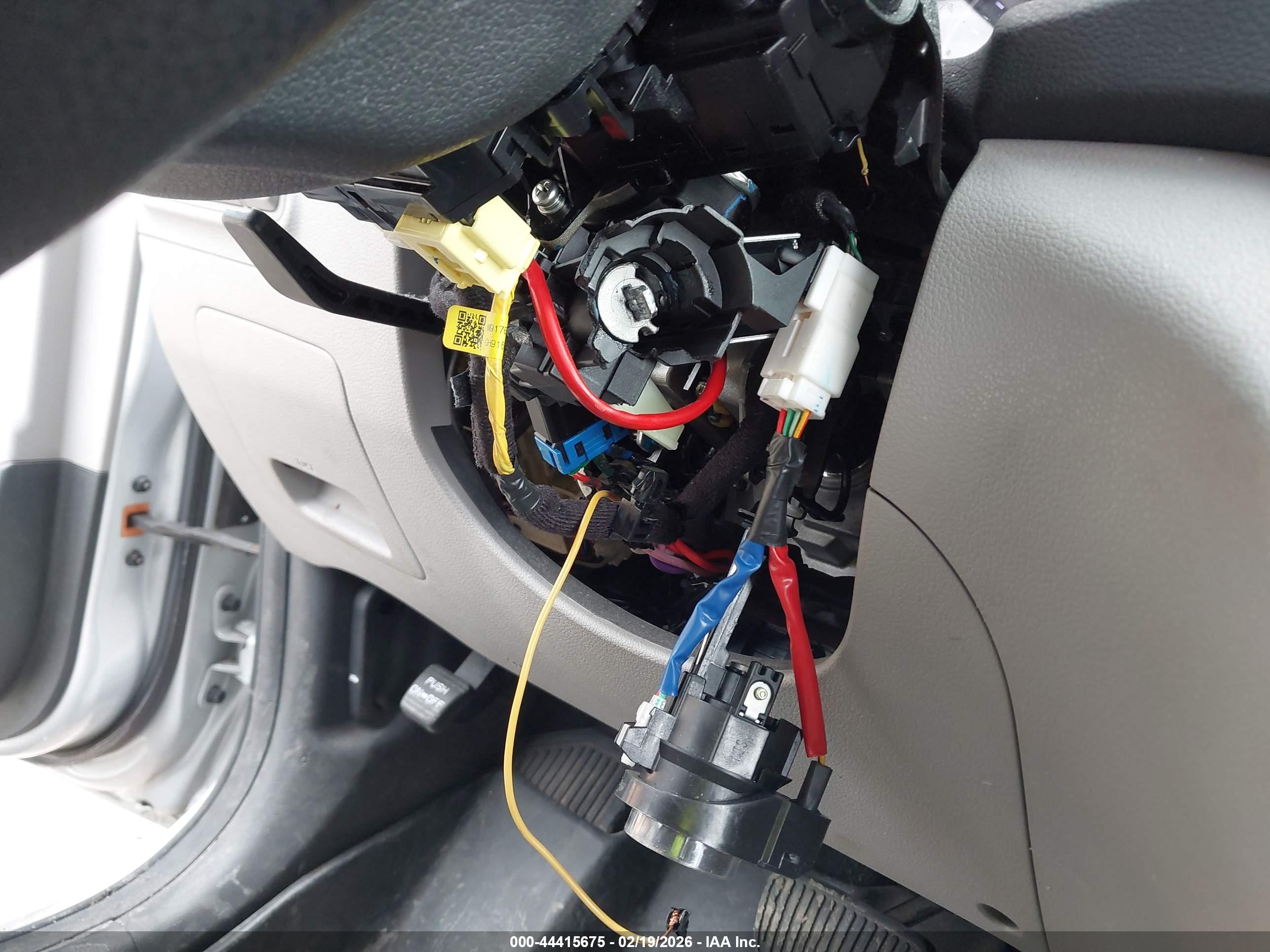 HYUNDAI TUCSON image 6