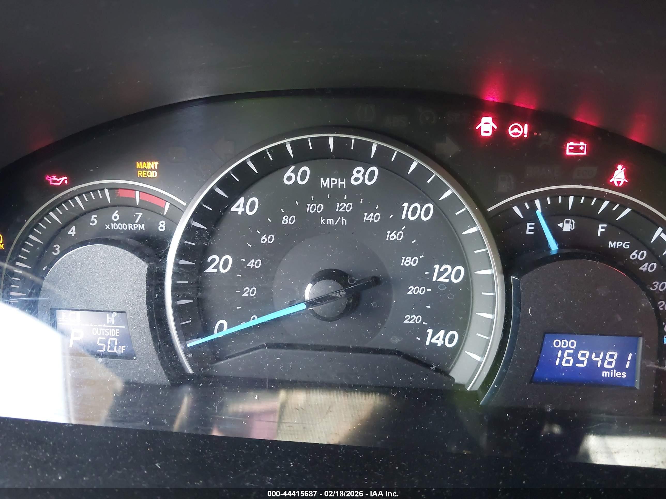 TOYOTA CAMRY image 7