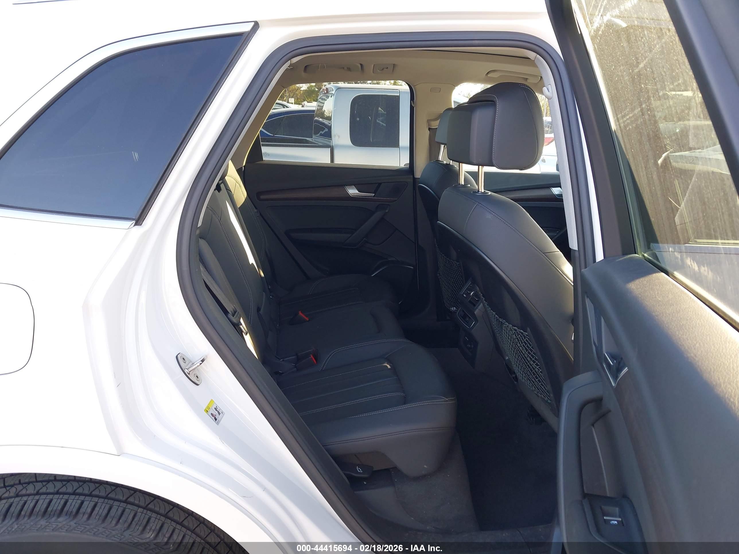AUDI Q5 image 8