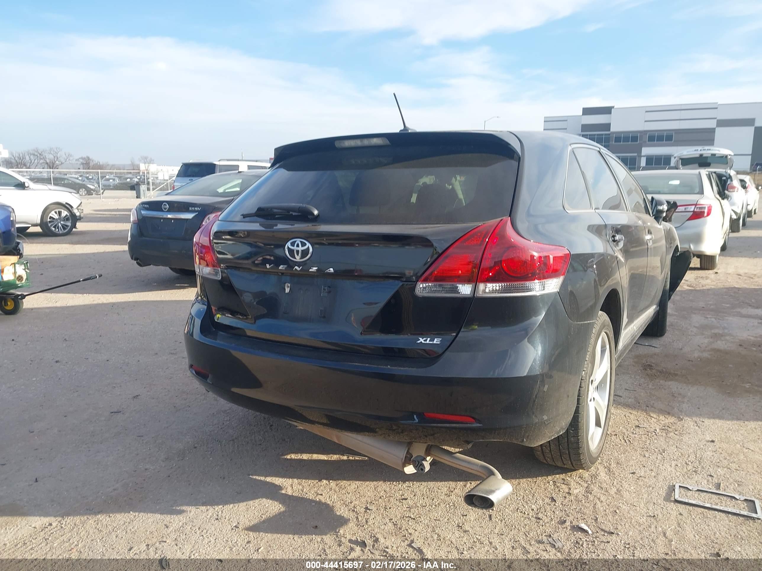 TOYOTA VENZA image 4