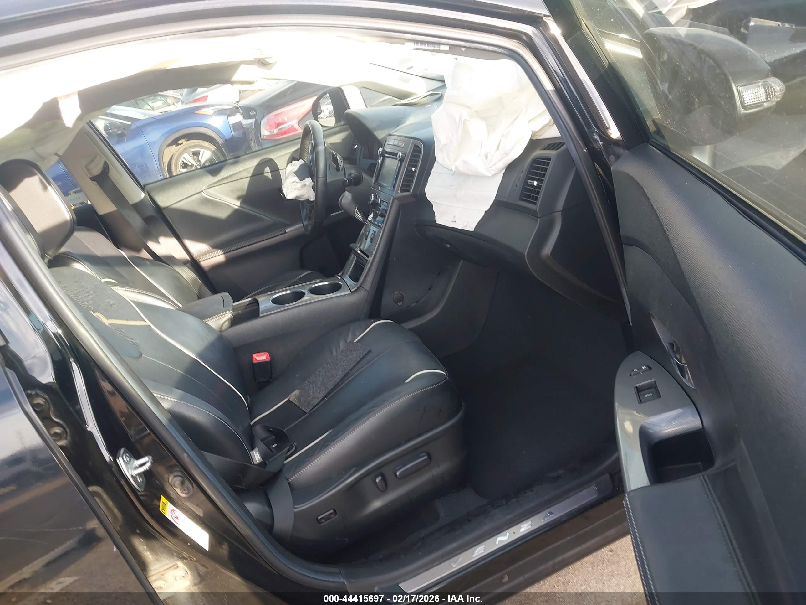 TOYOTA VENZA image 5