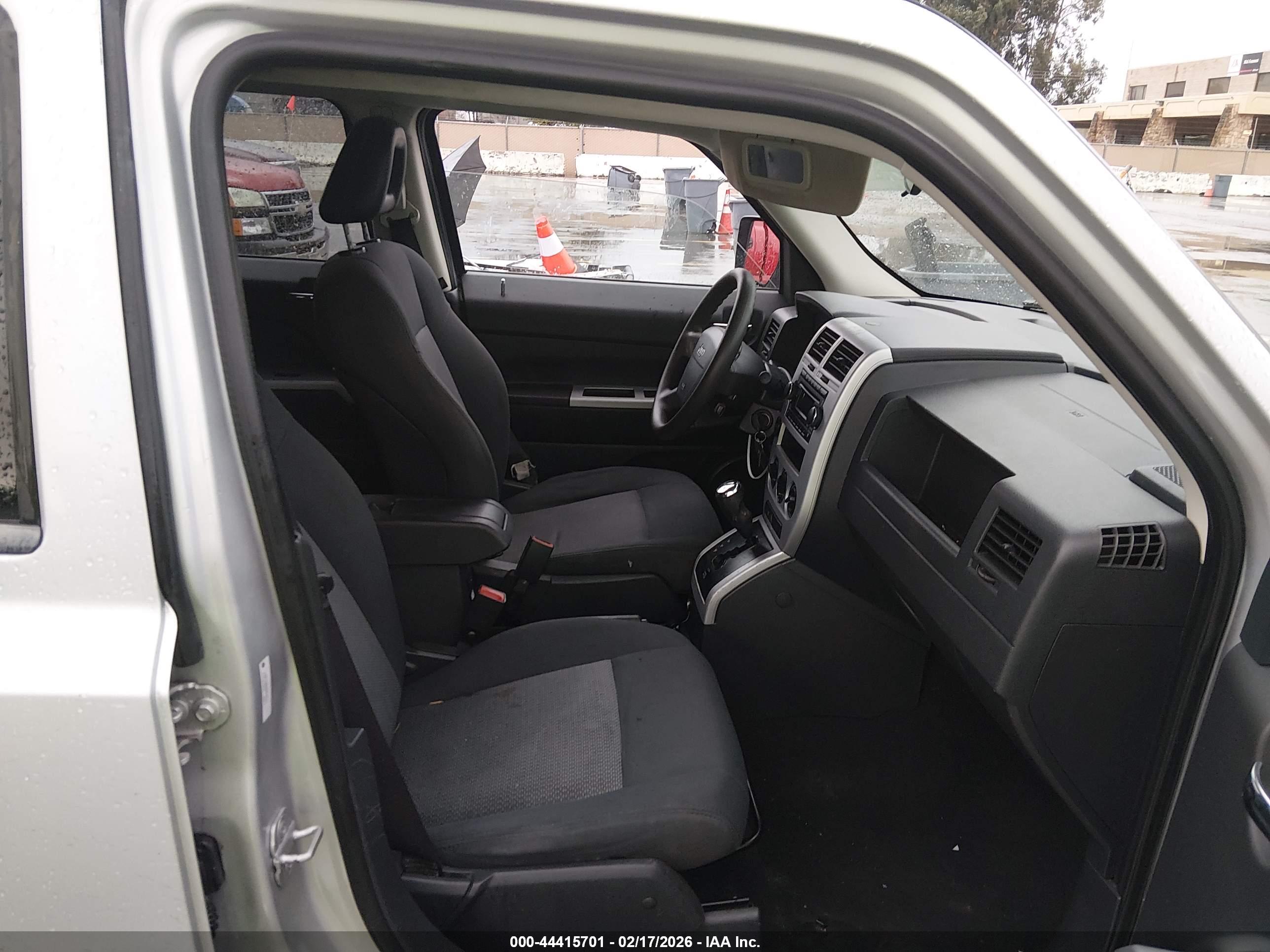 JEEP PATRIOT image 5