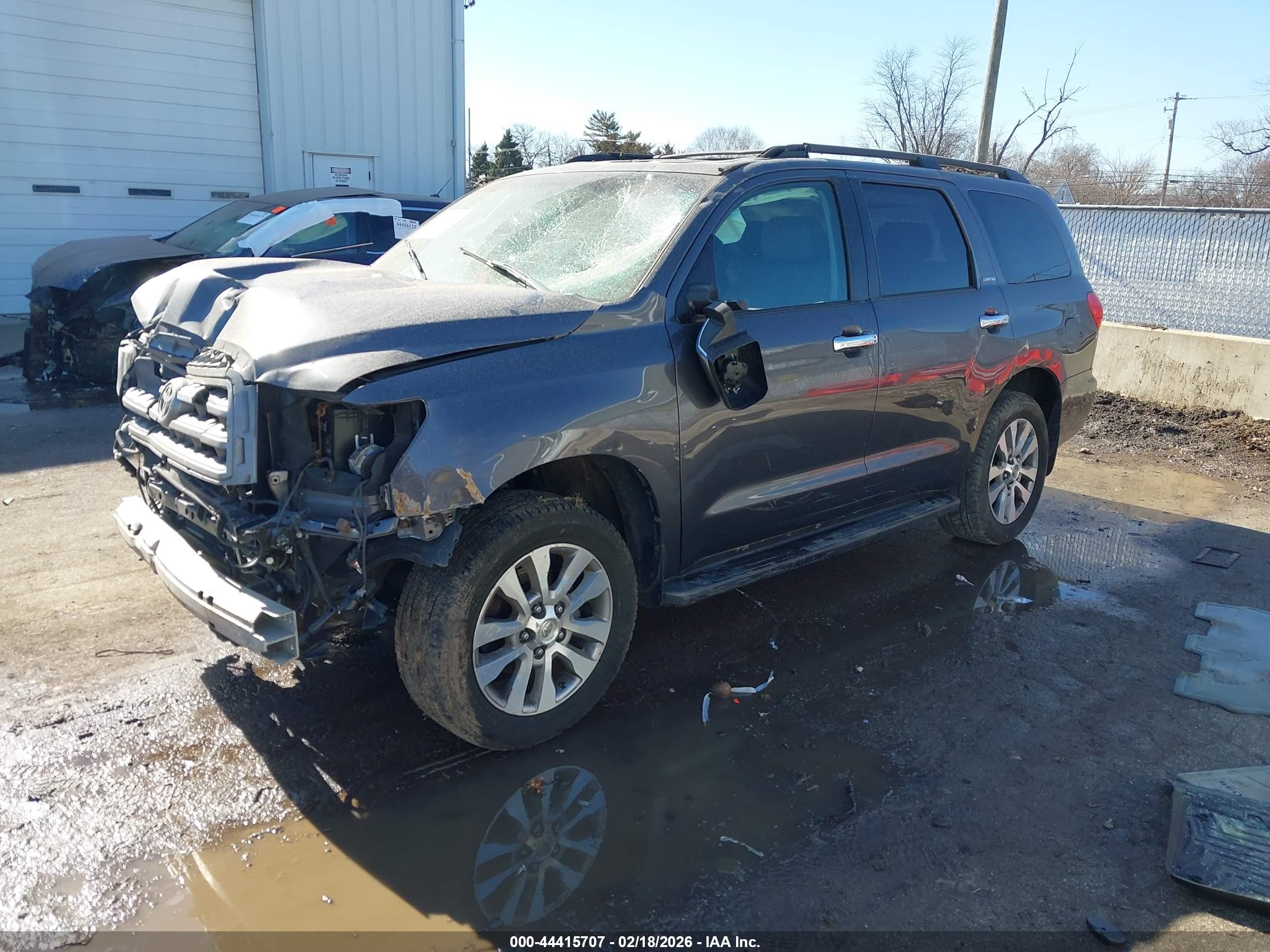 TOYOTA SEQUOIA image 2