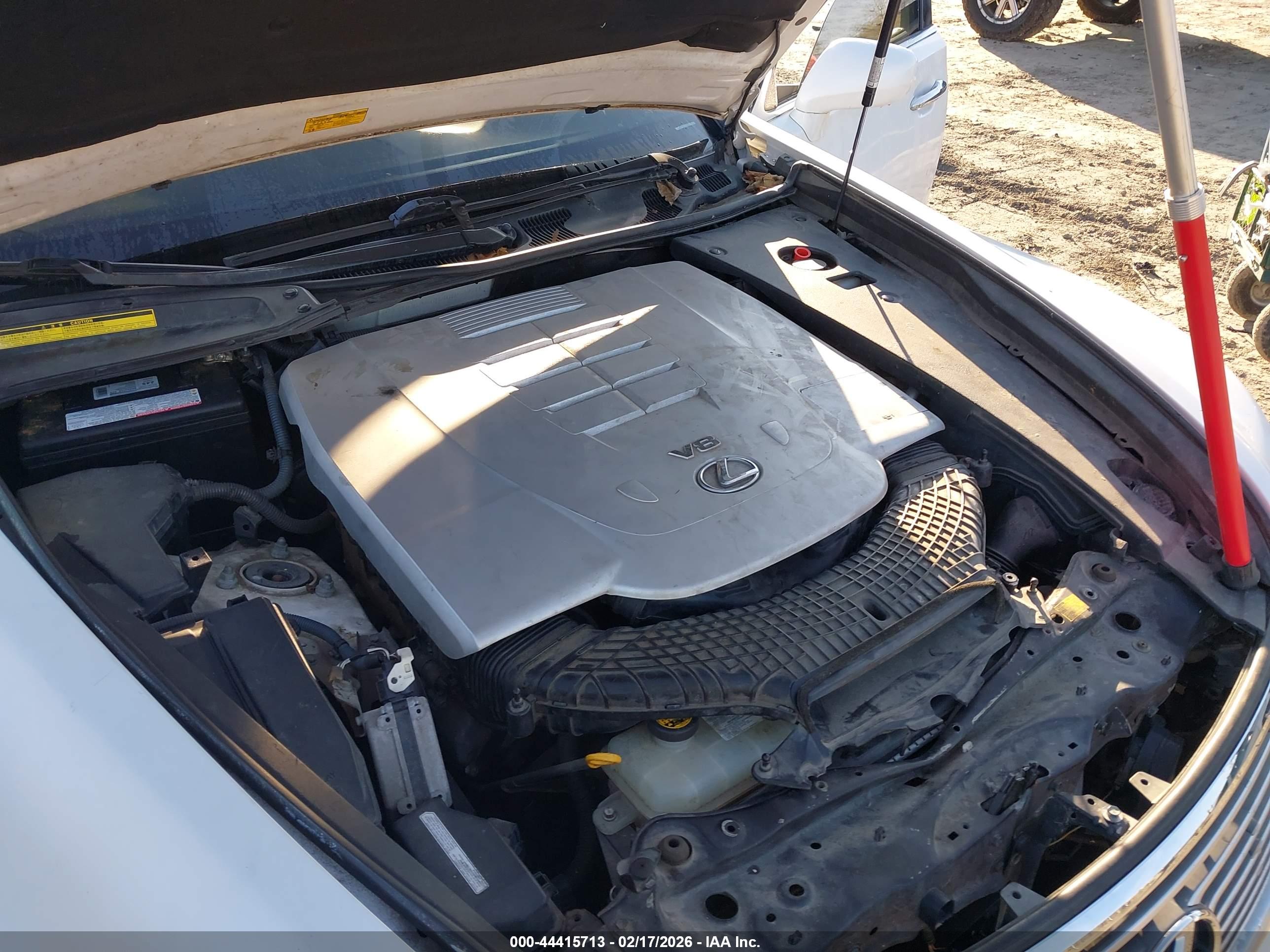 LEXUS LS image 10
