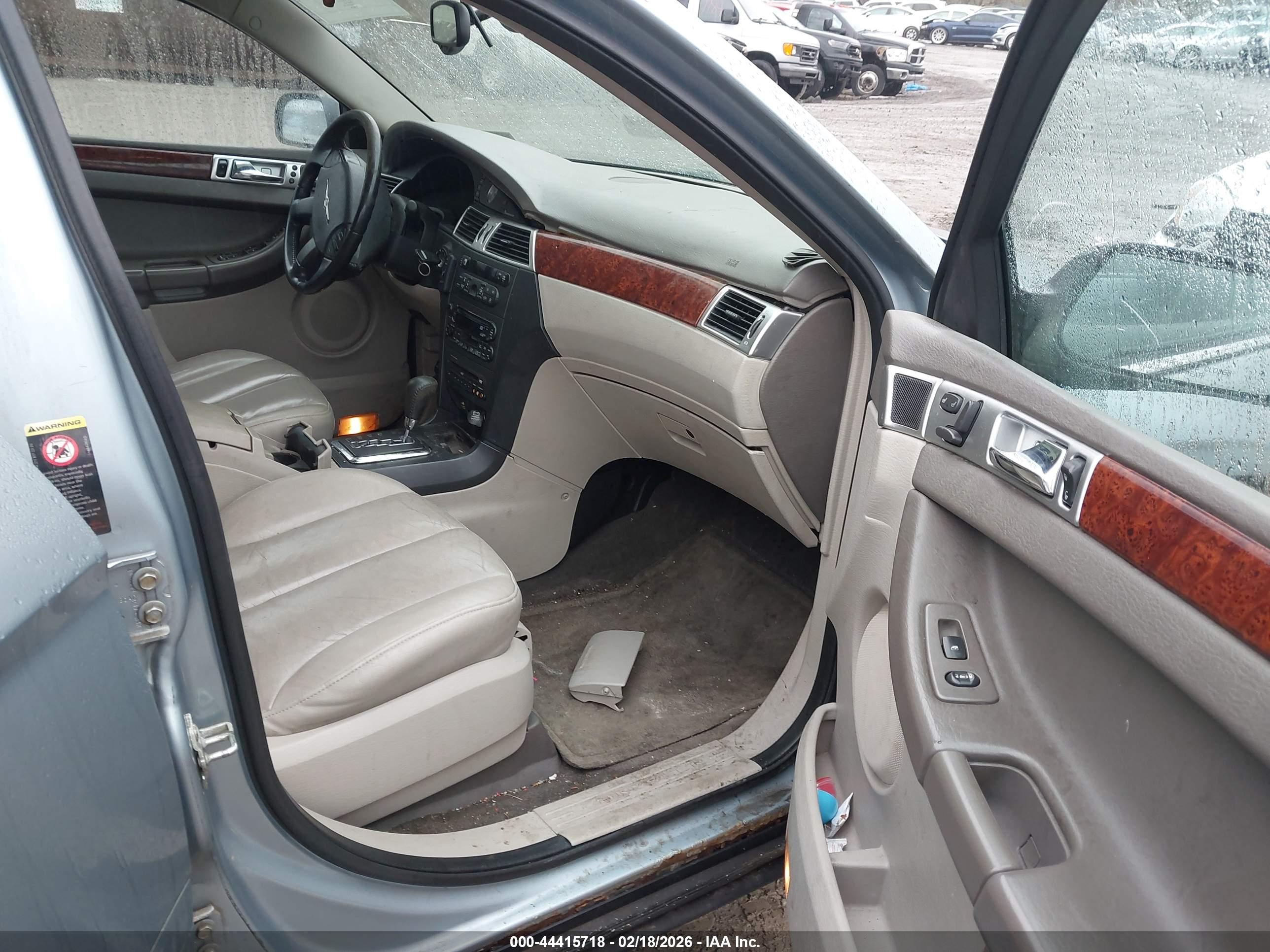 CHRYSLER PACIFICA image 5