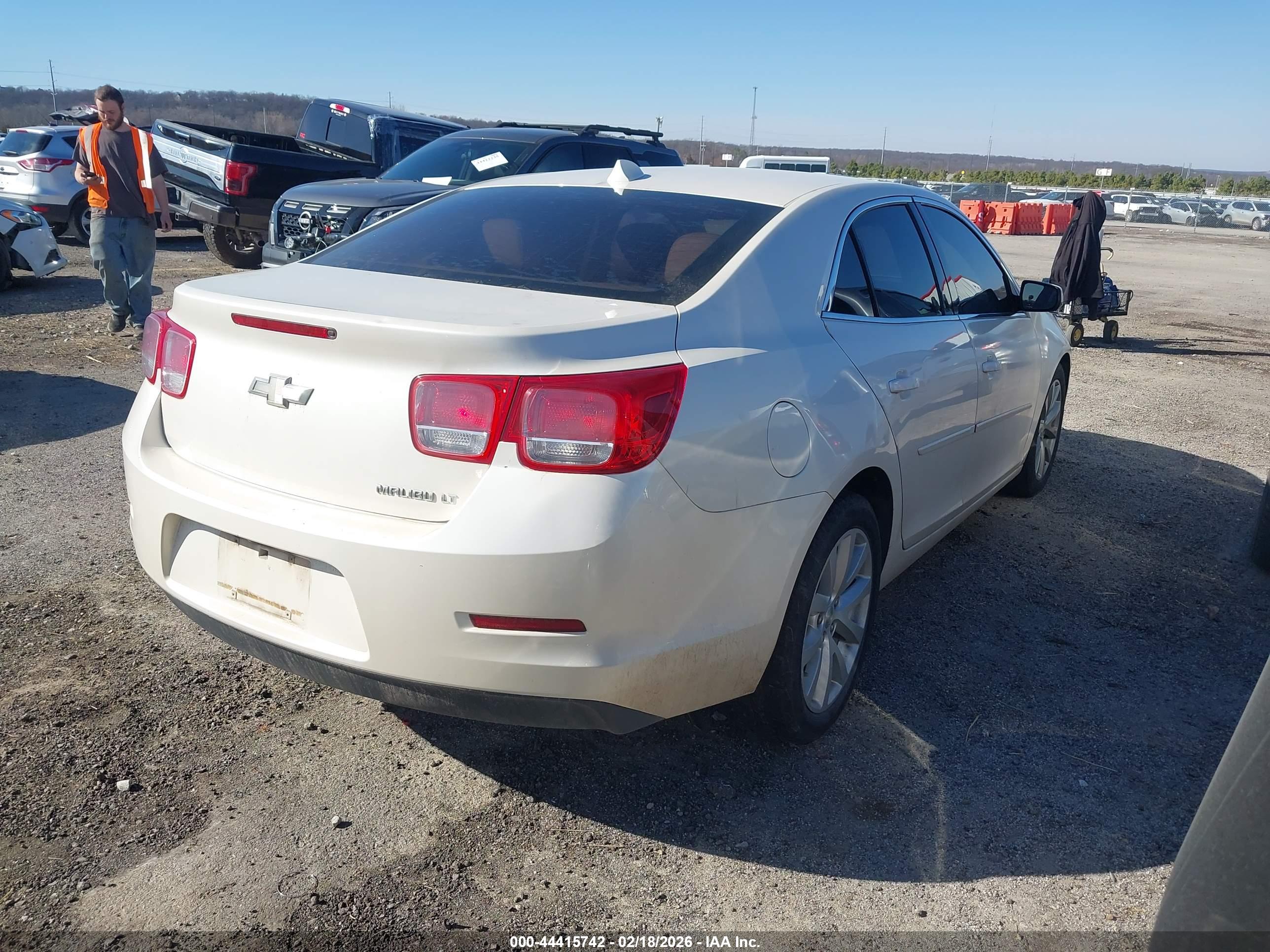 CHEVROLET MALIBU image 4