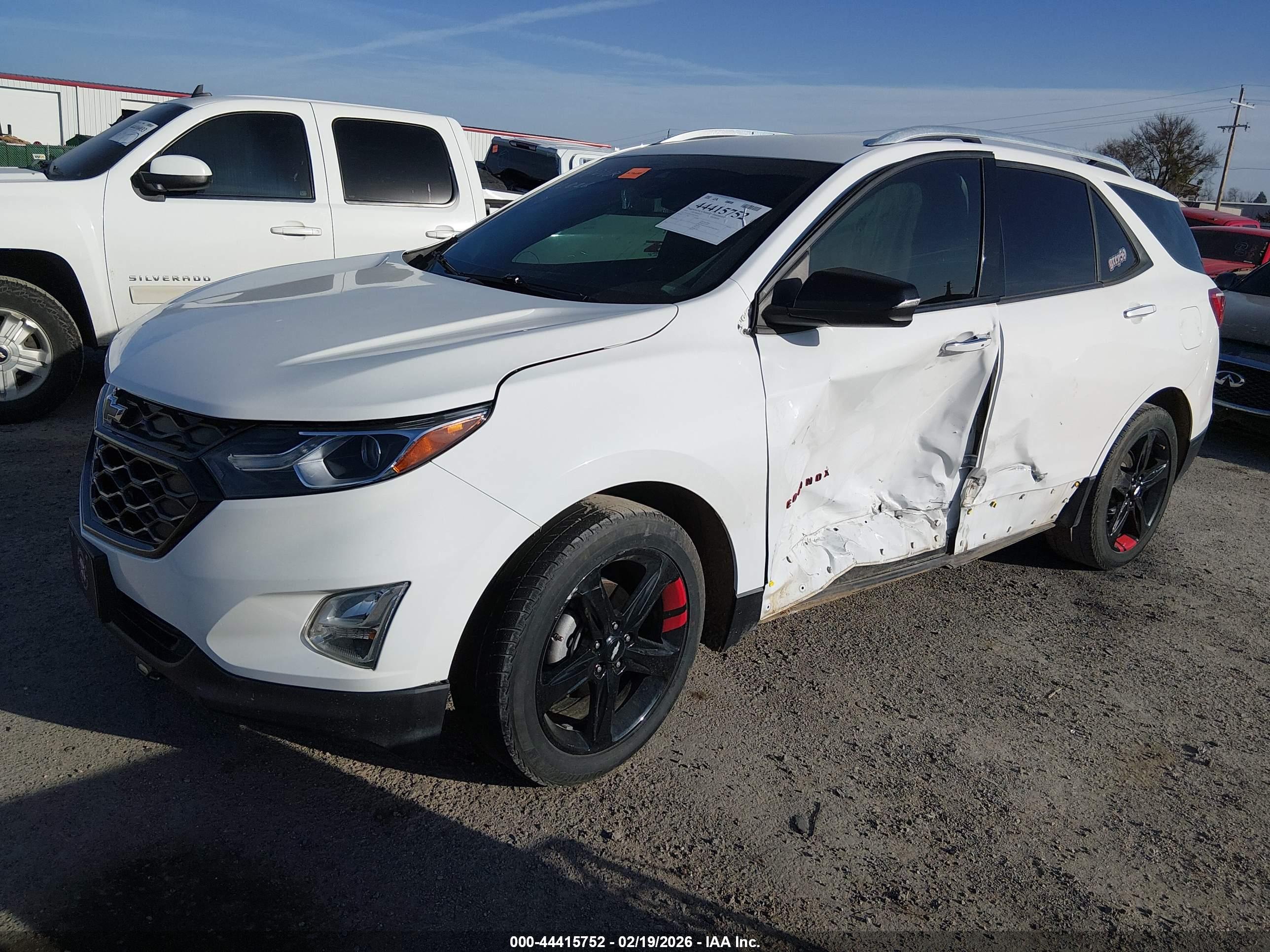 CHEVROLET EQUINOX image 2