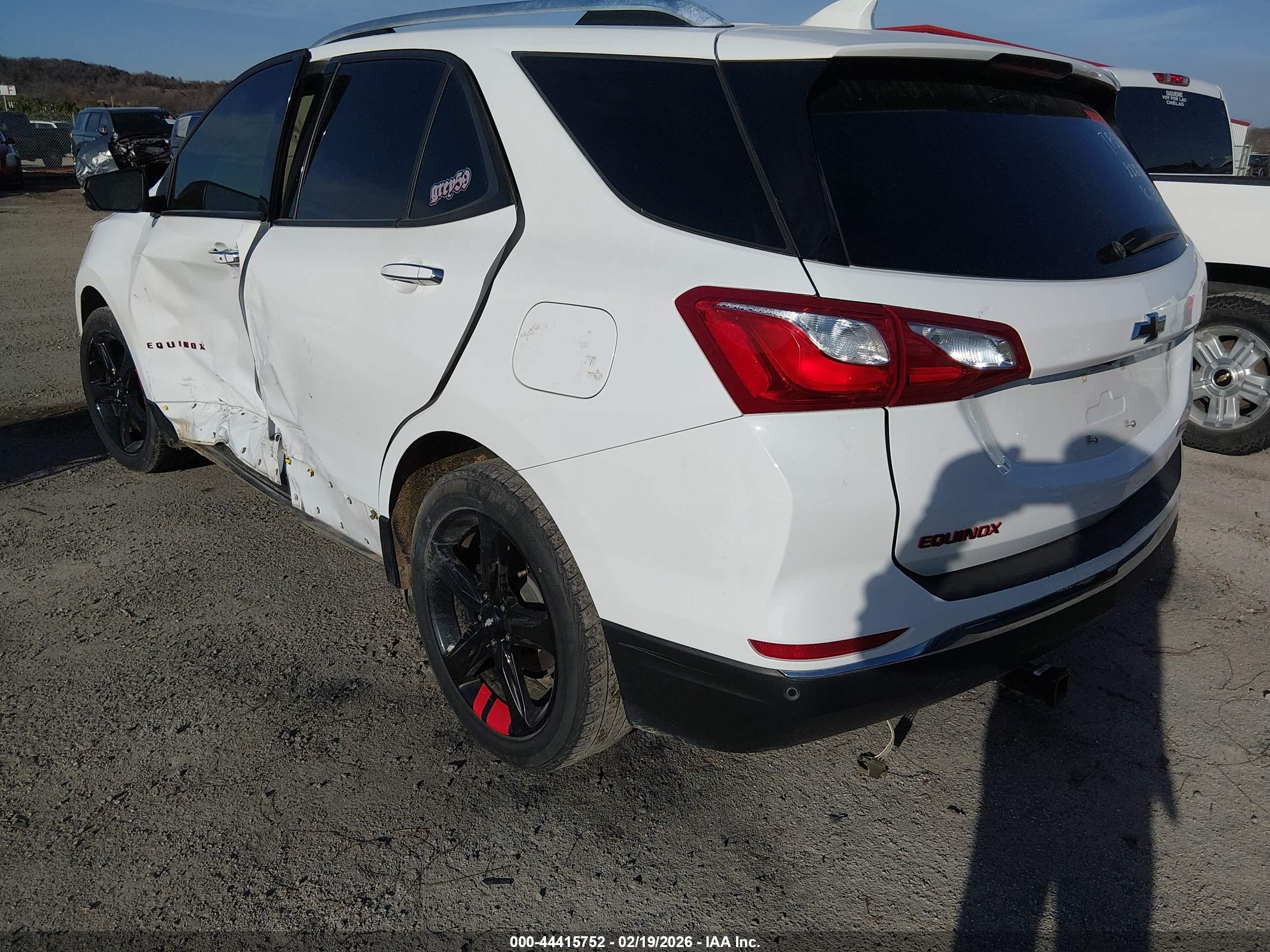 CHEVROLET EQUINOX image 3