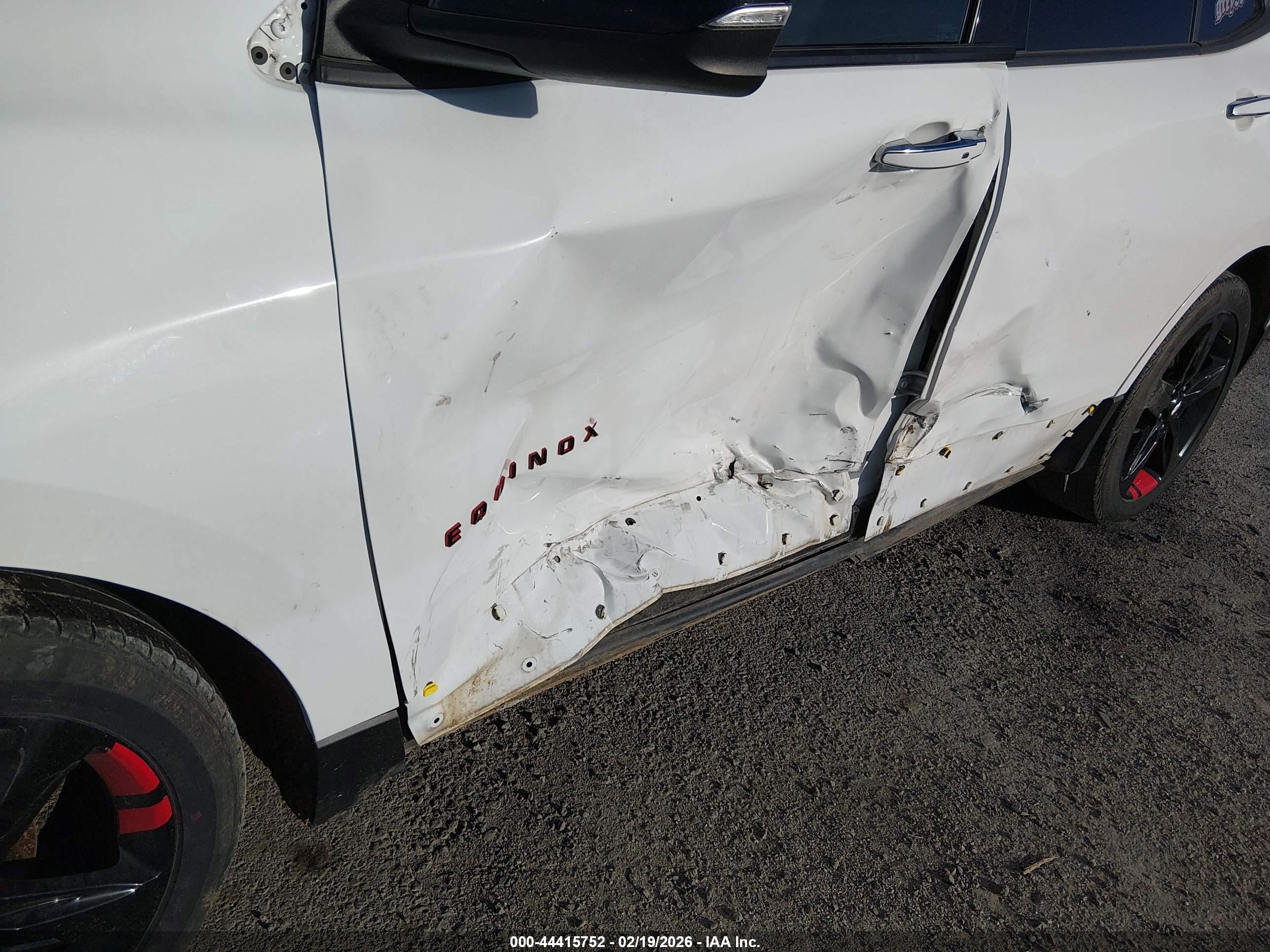 CHEVROLET EQUINOX image 6