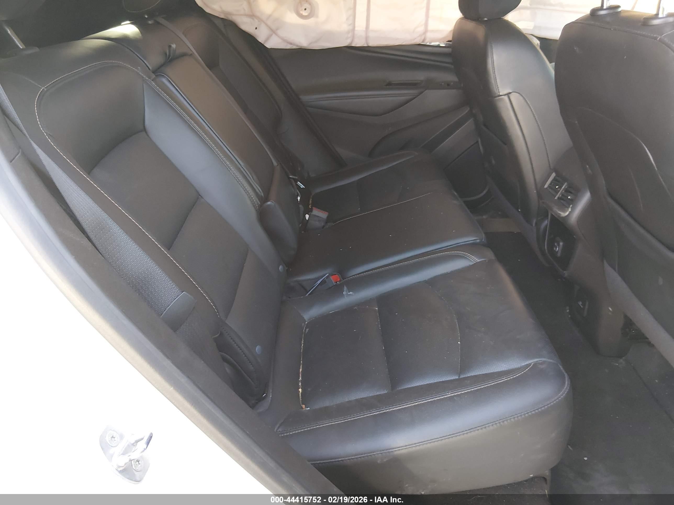 CHEVROLET EQUINOX image 8