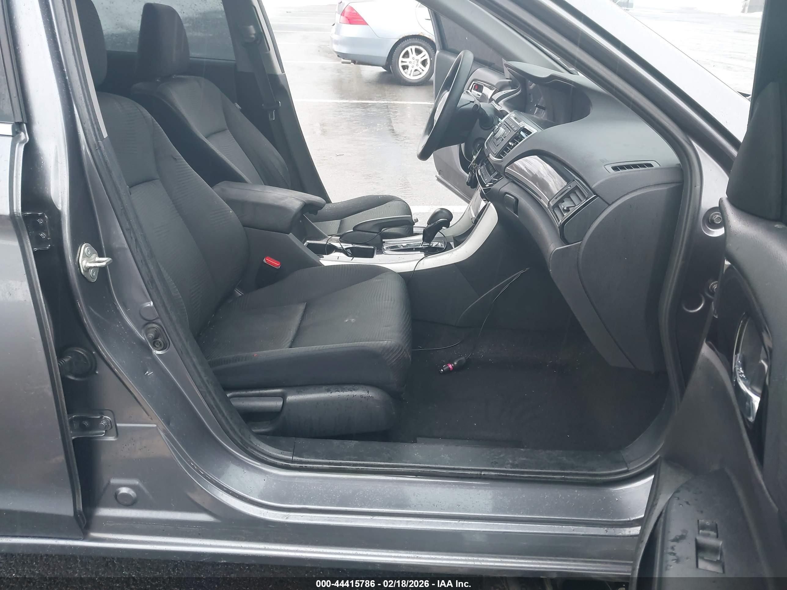 HONDA ACCORD image 5