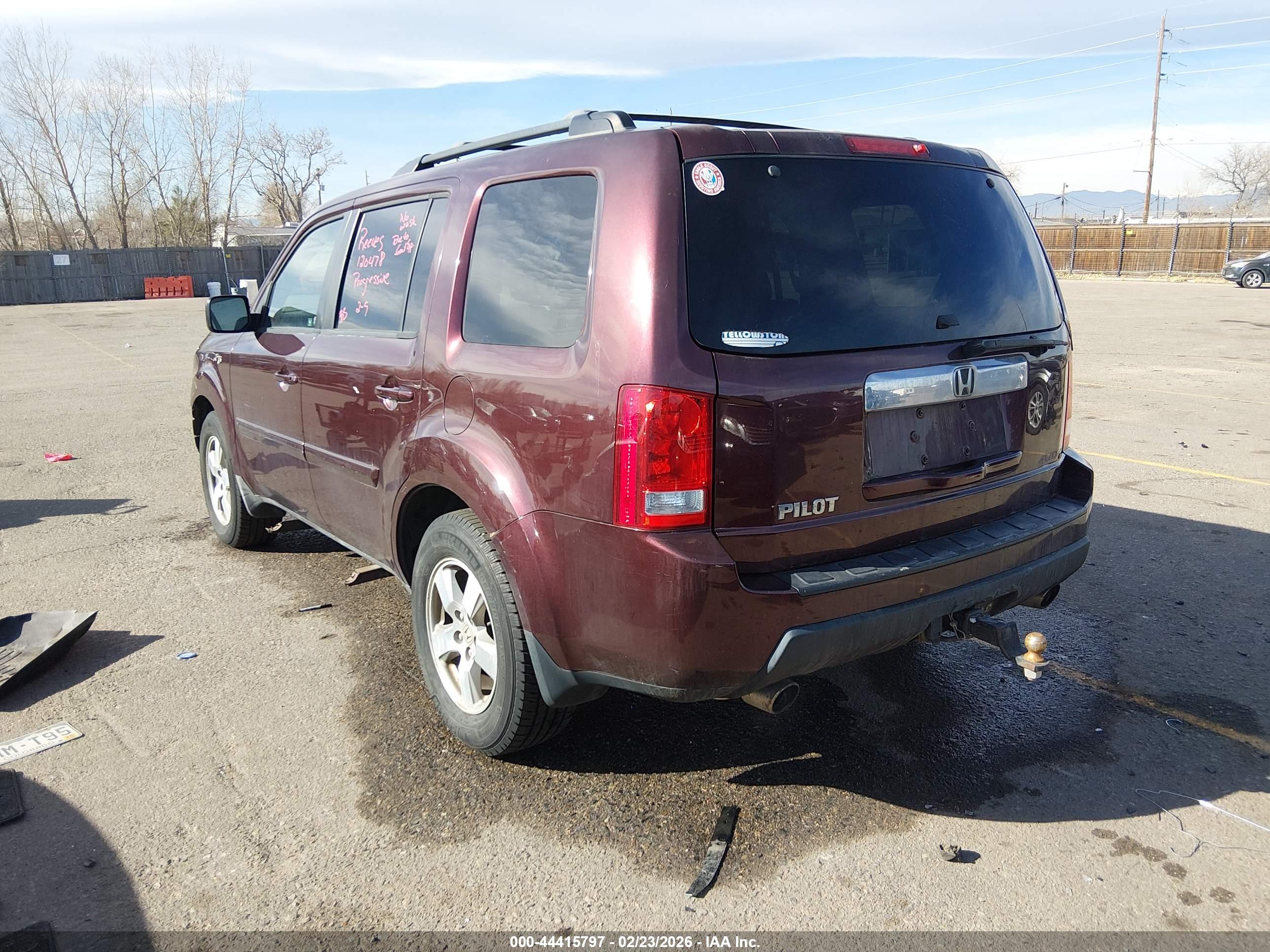HONDA PILOT image 3
