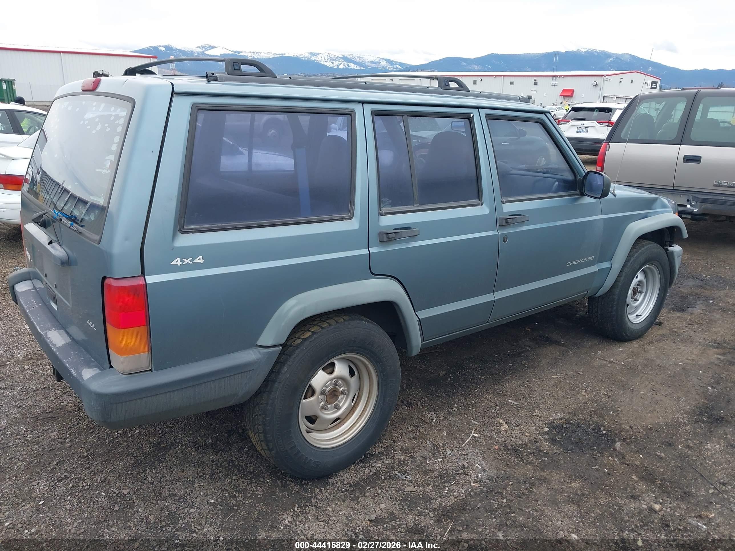 JEEP CHEROKEE image 4