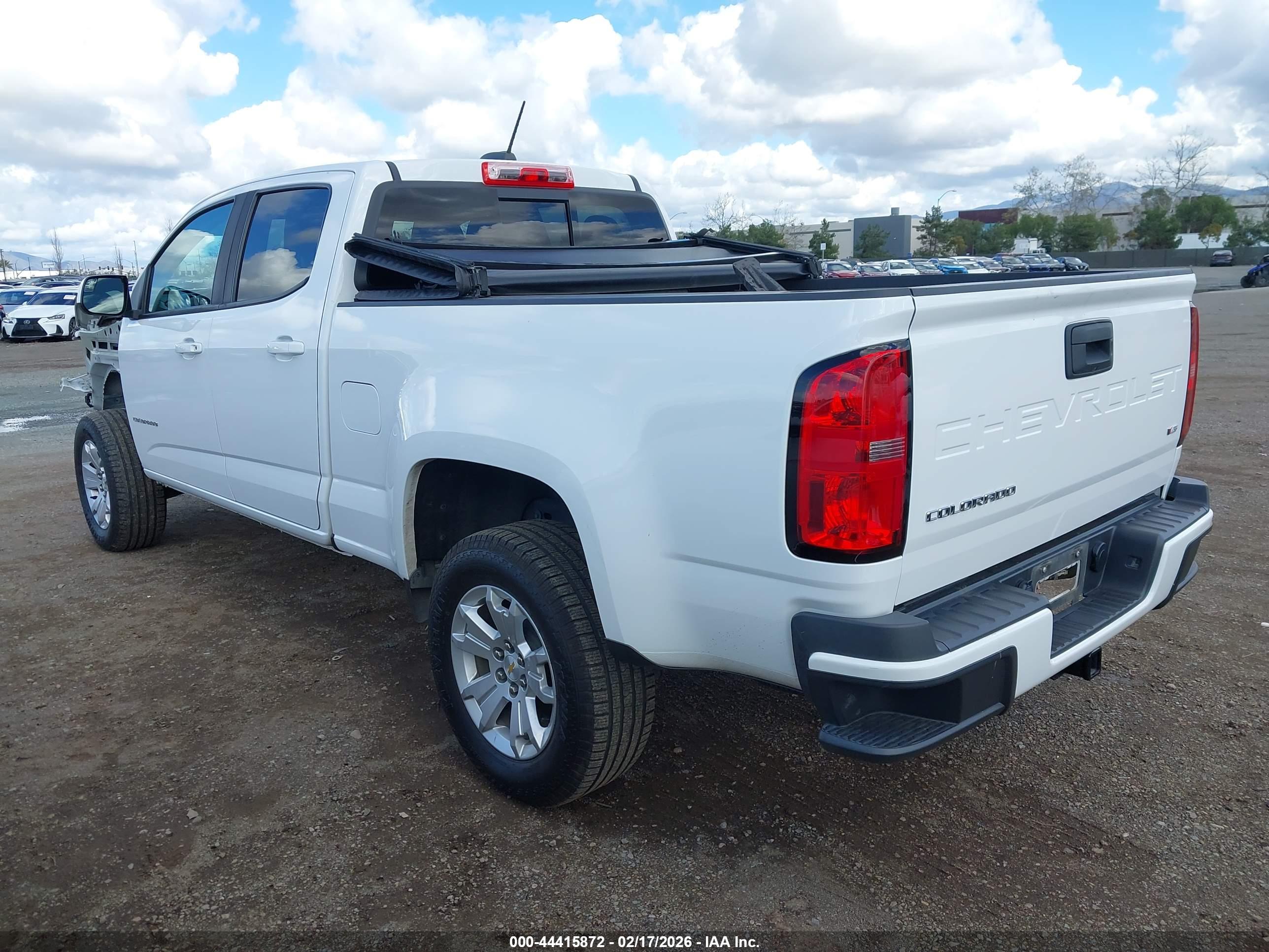 CHEVROLET COLORADO image 3