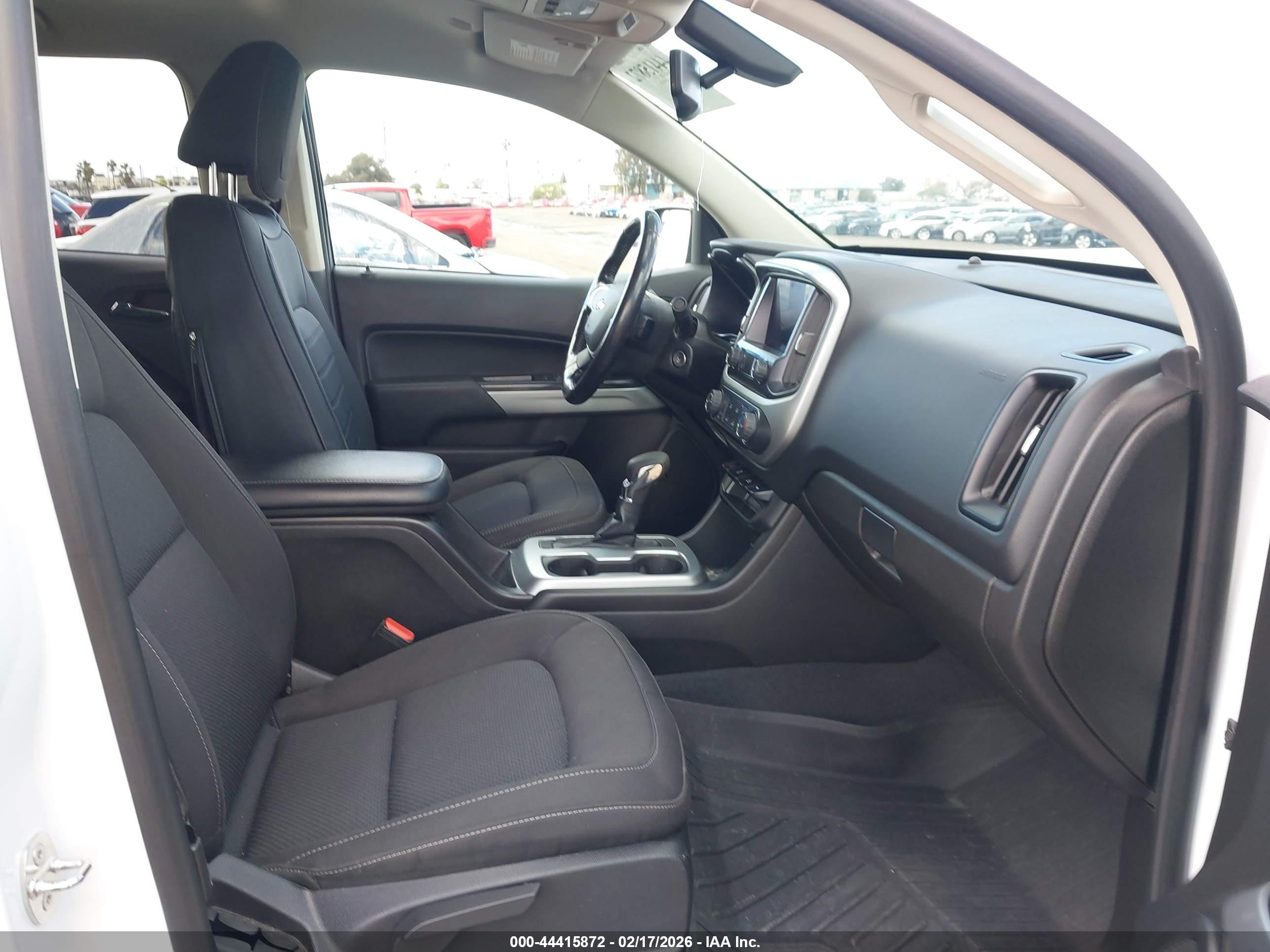 CHEVROLET COLORADO image 5