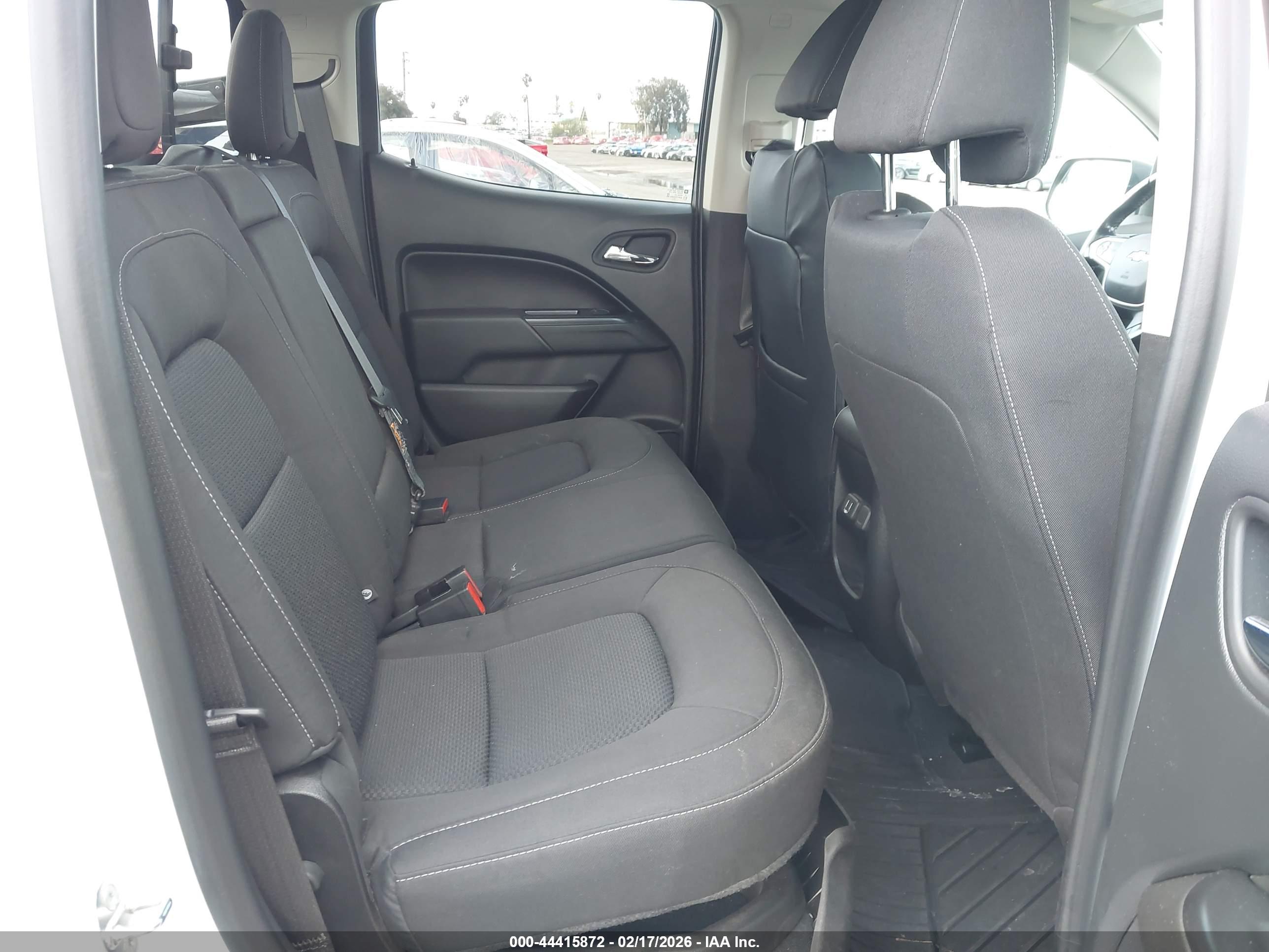 CHEVROLET COLORADO image 8