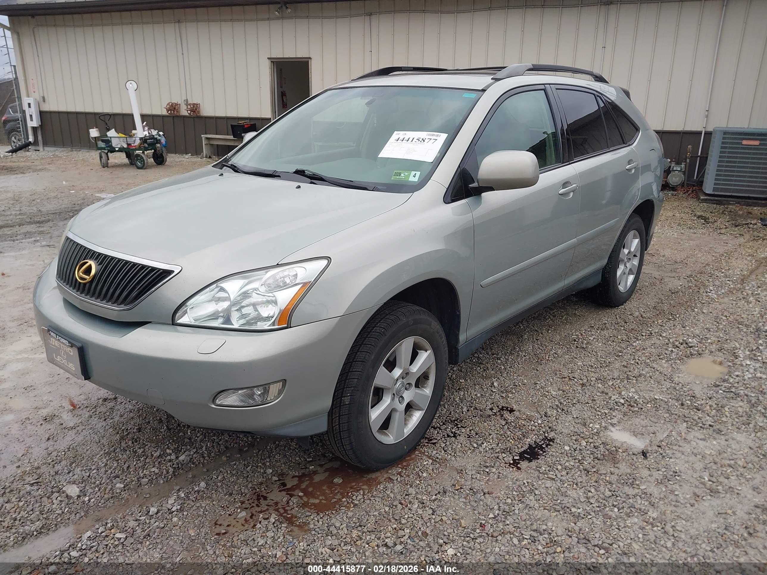 LEXUS RX image 2