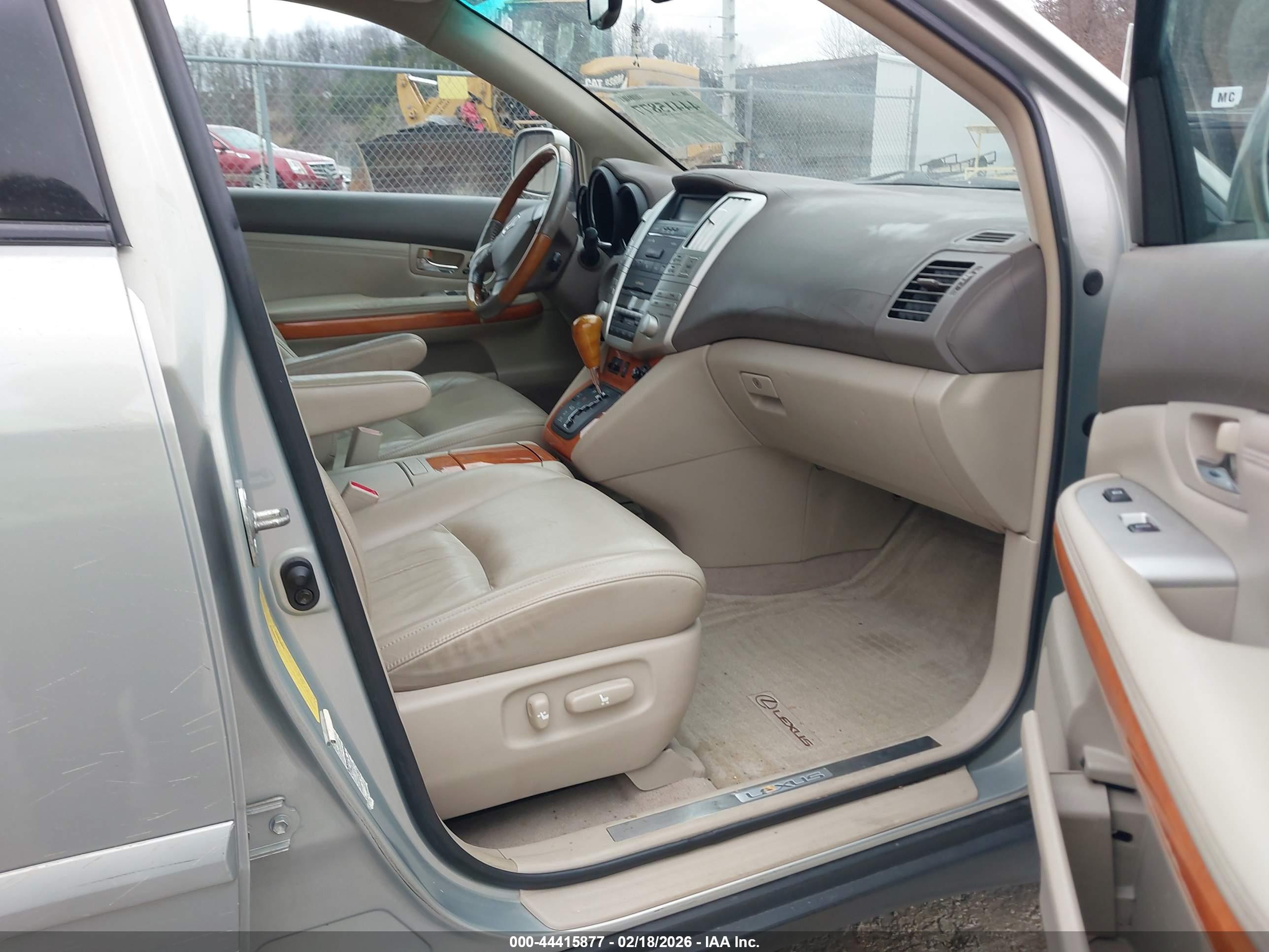 LEXUS RX image 5