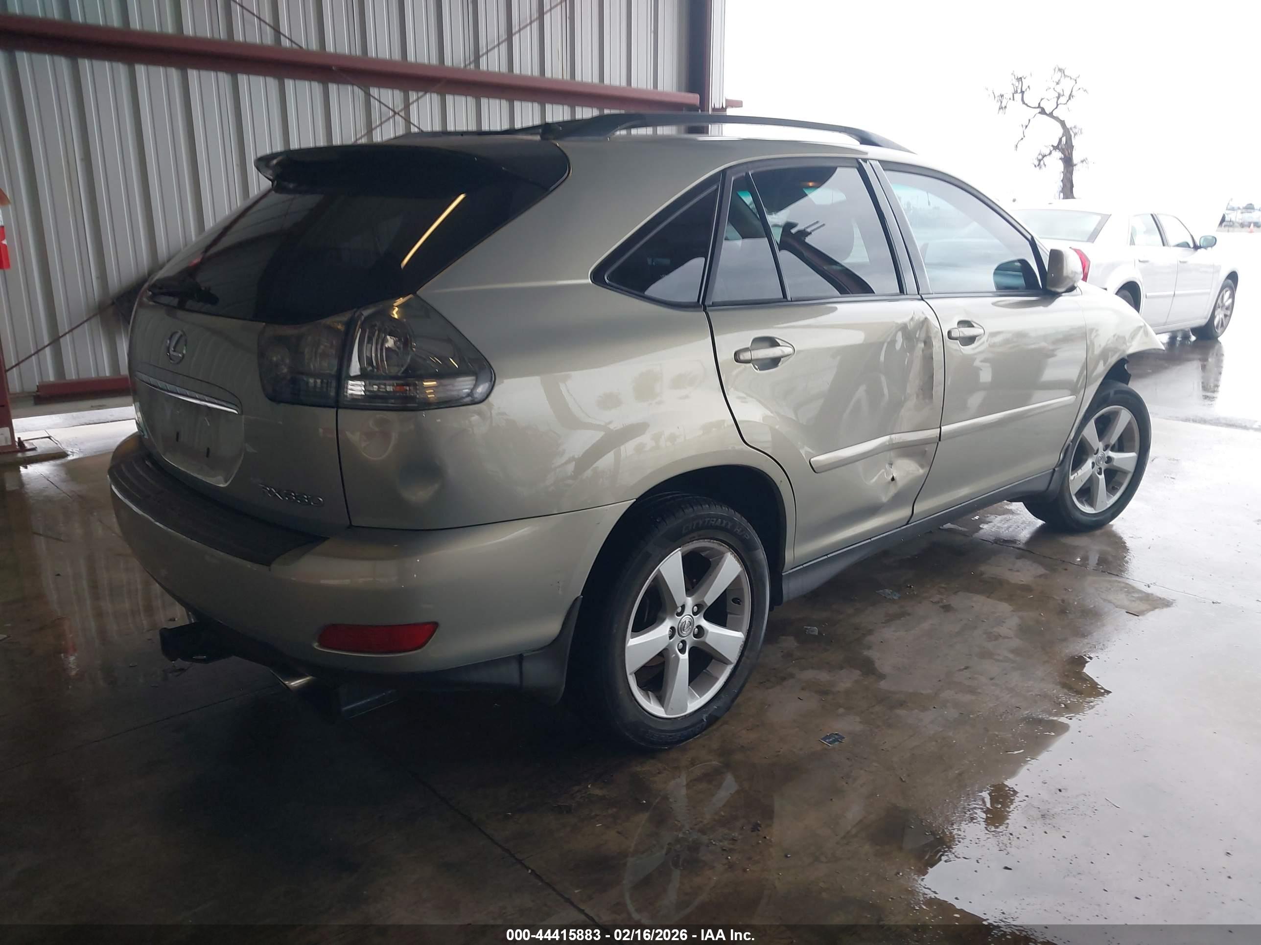 LEXUS RX image 4