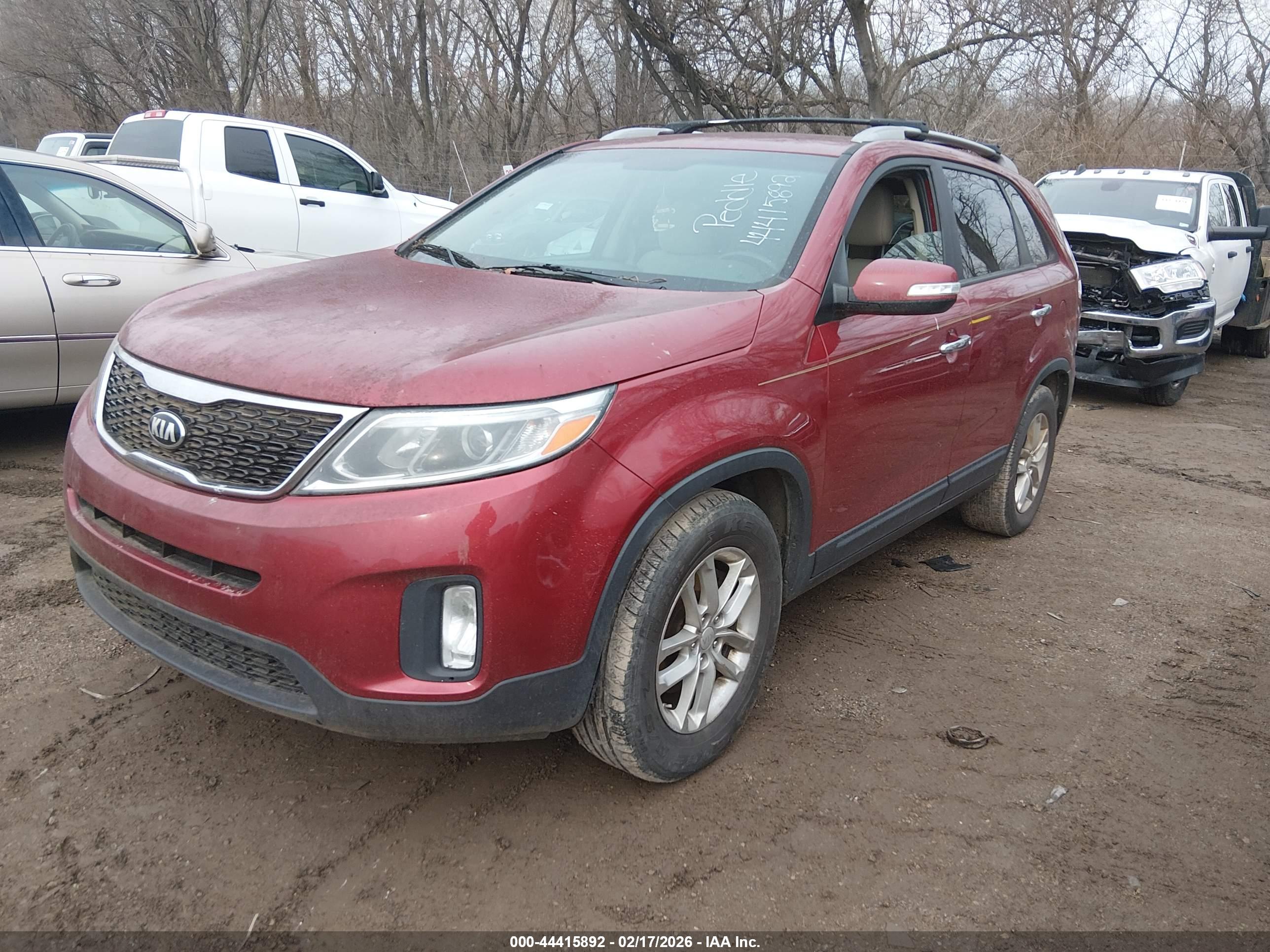 KIA SORENTO image 2