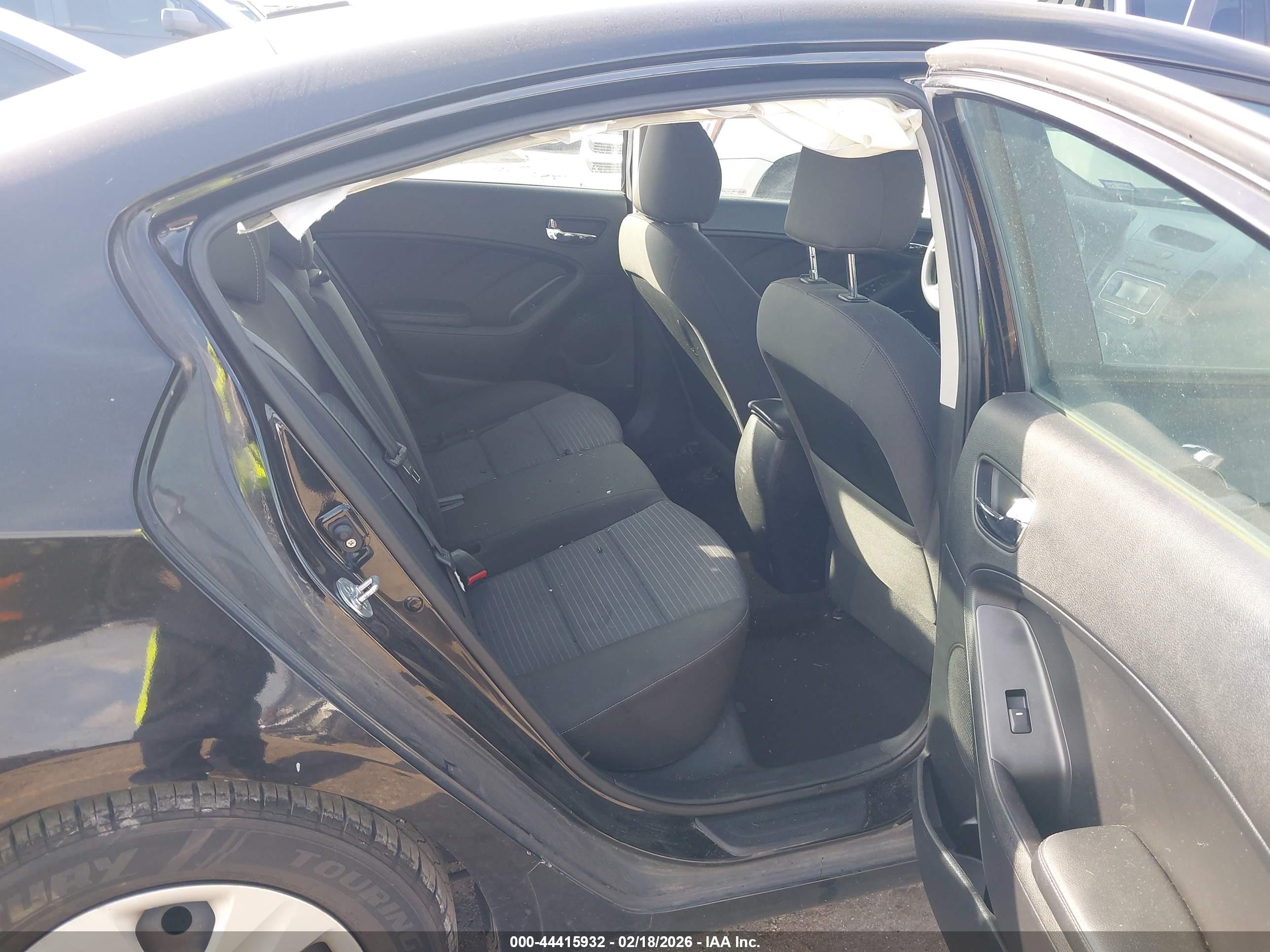 KIA FORTE image 8