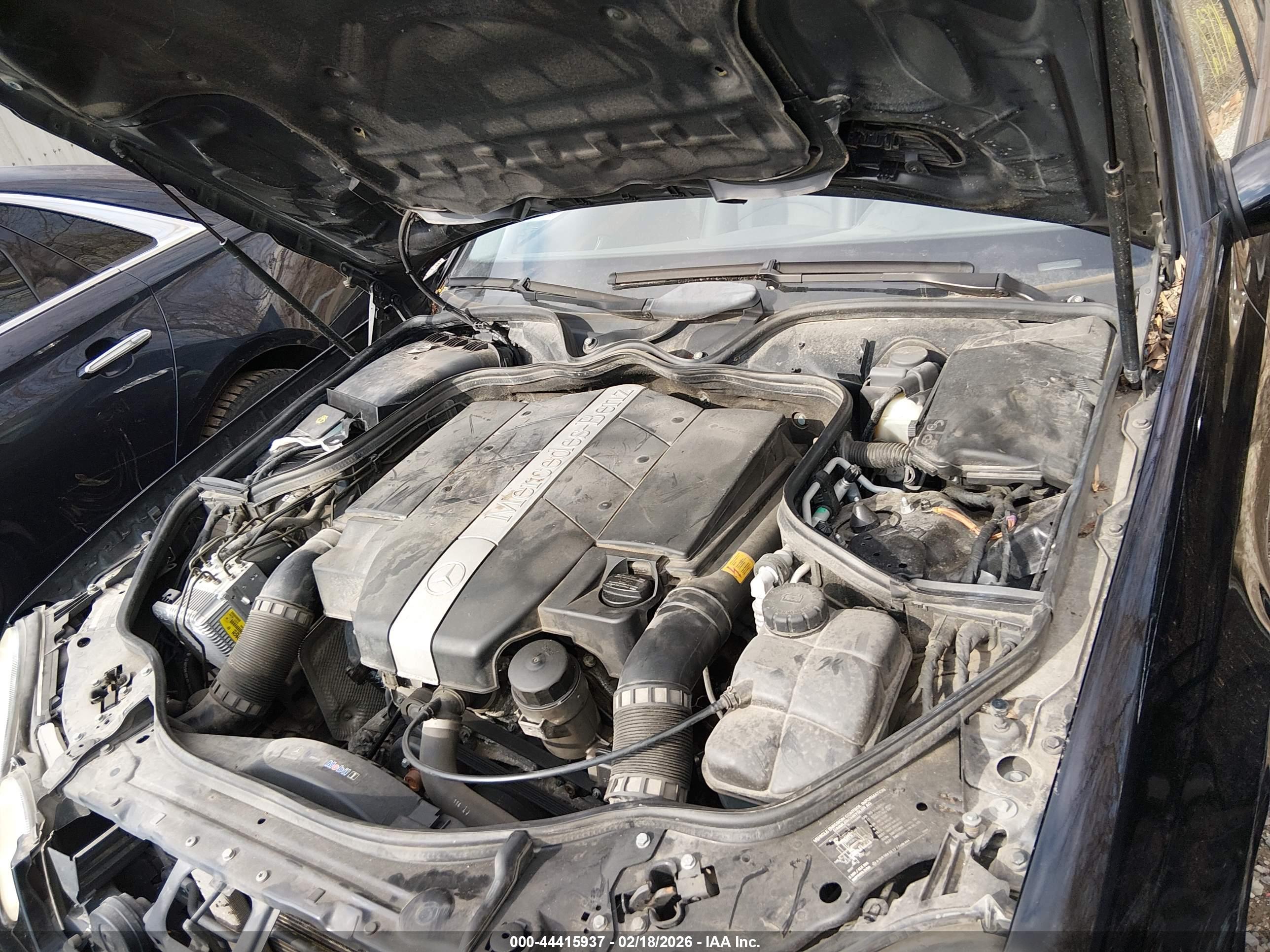 MERCEDES-BENZ E image 10