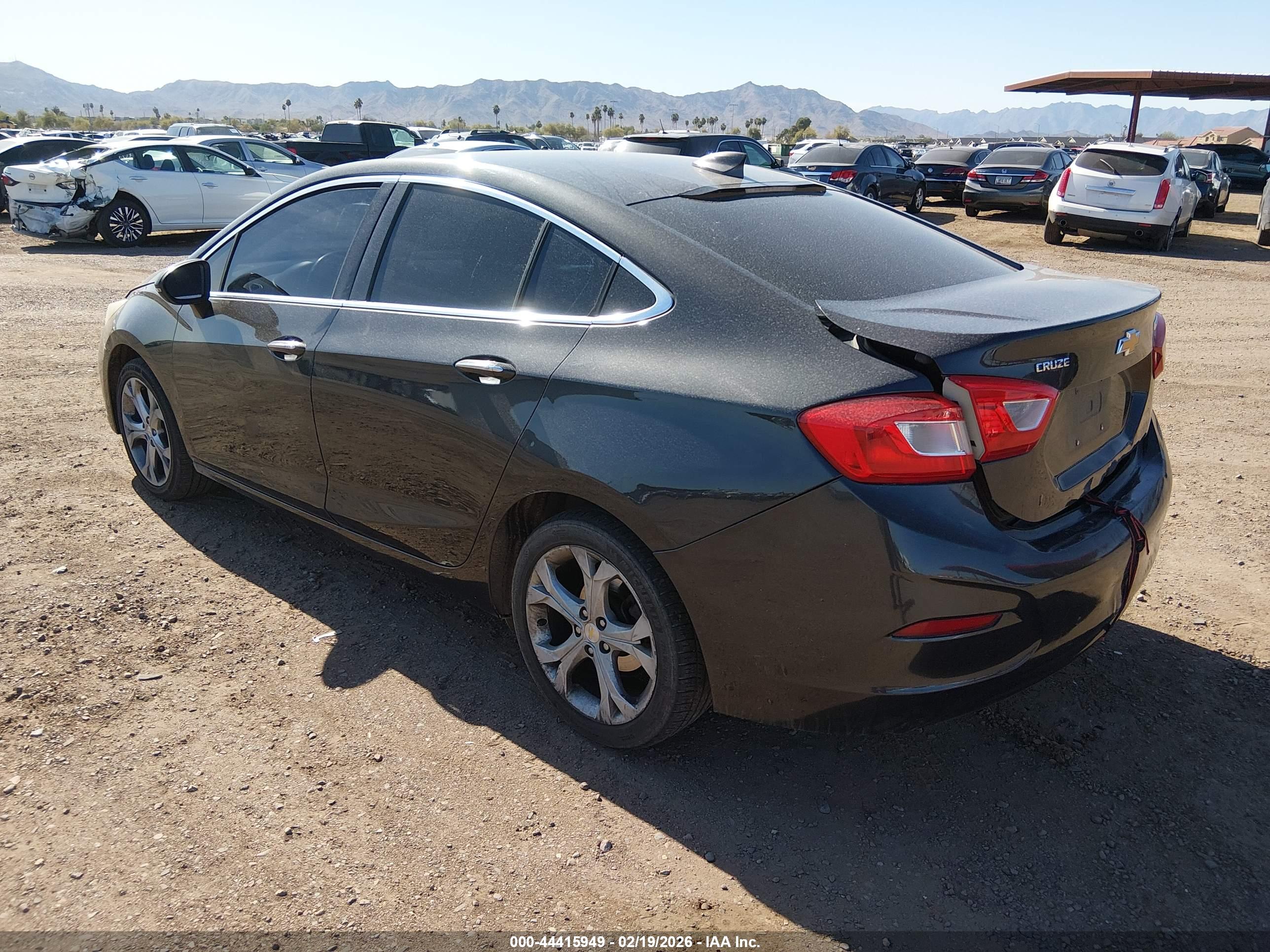 CHEVROLET CRUZE image 3