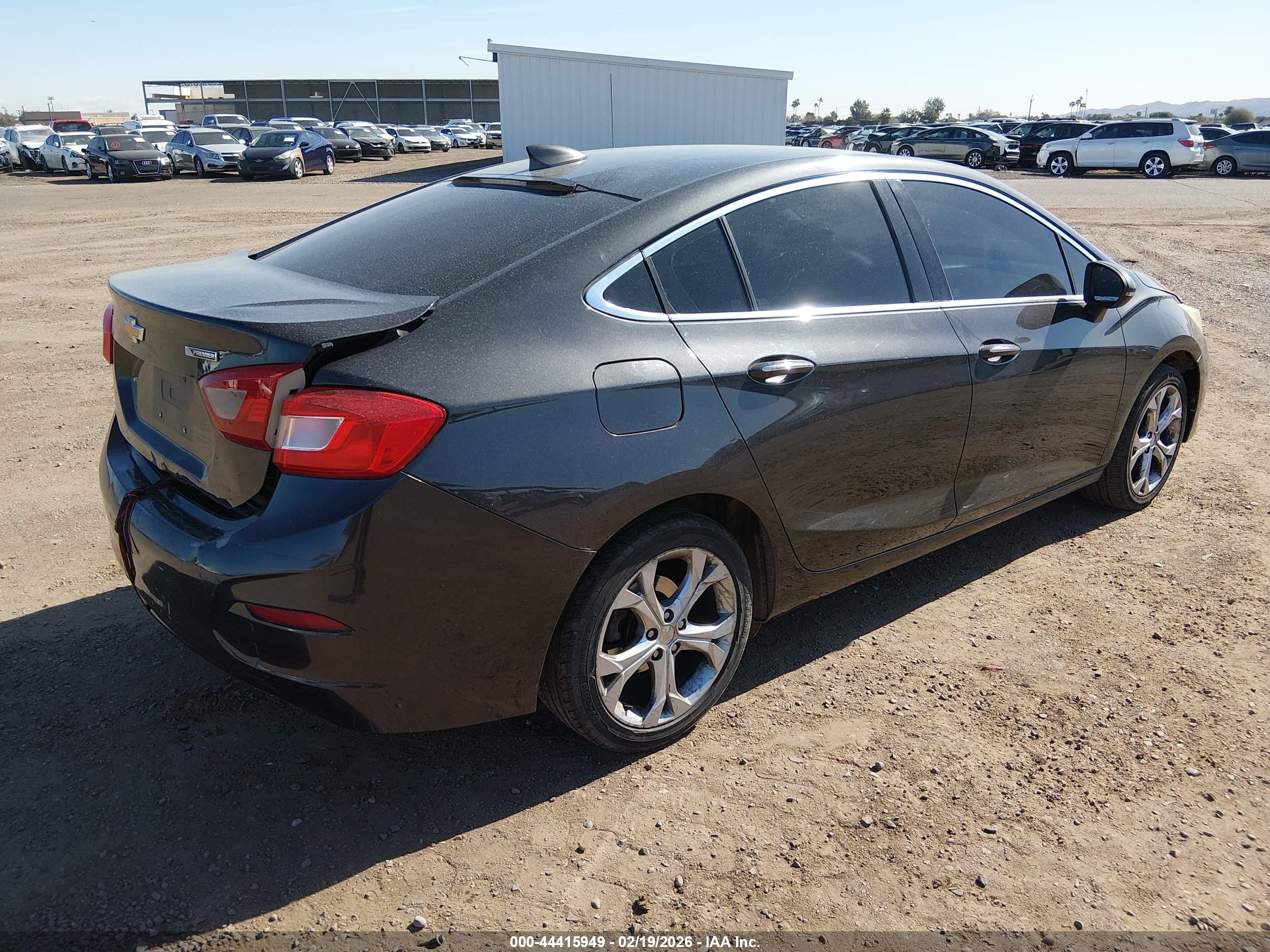 CHEVROLET CRUZE image 4