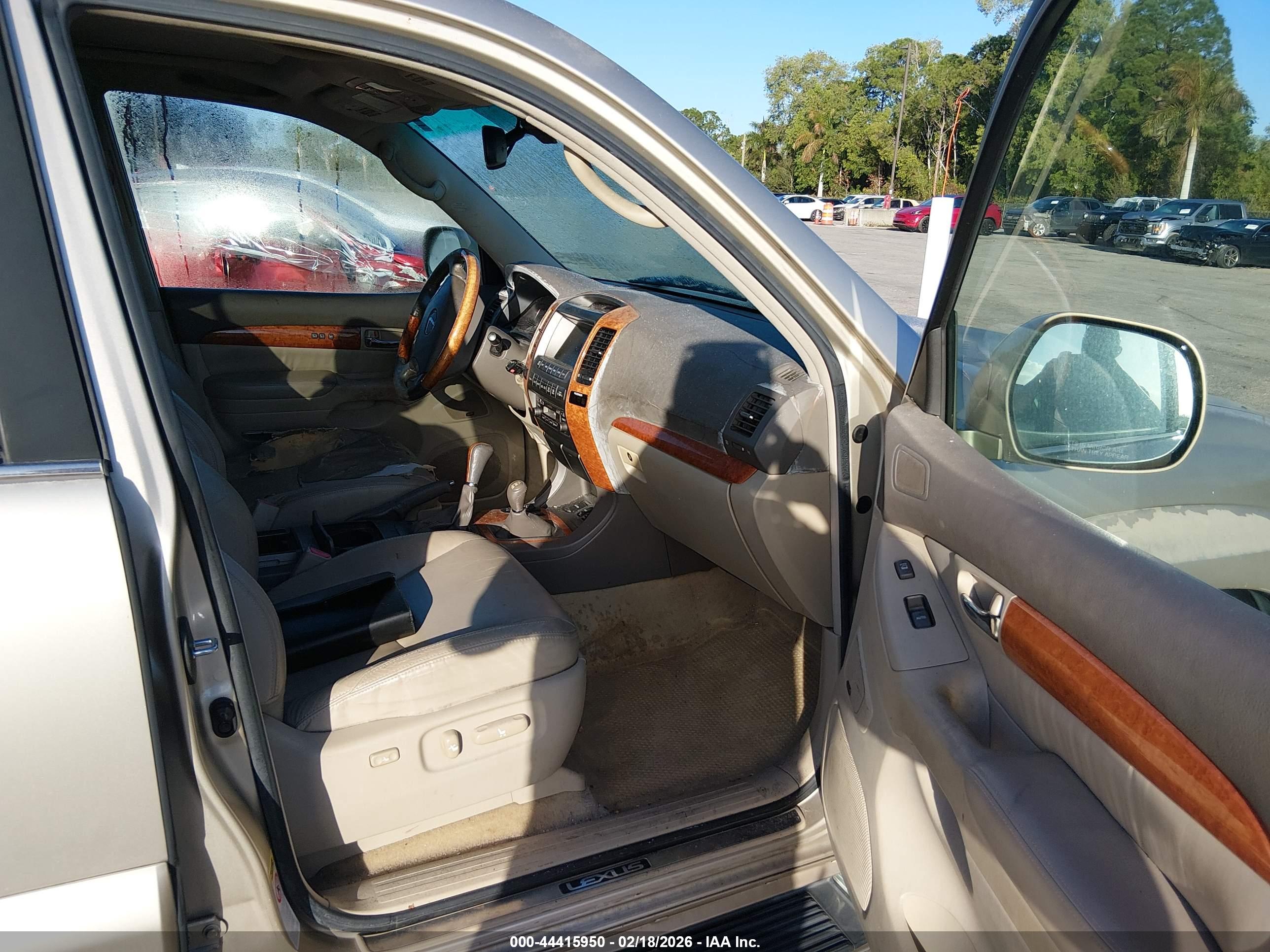 LEXUS GX image 5