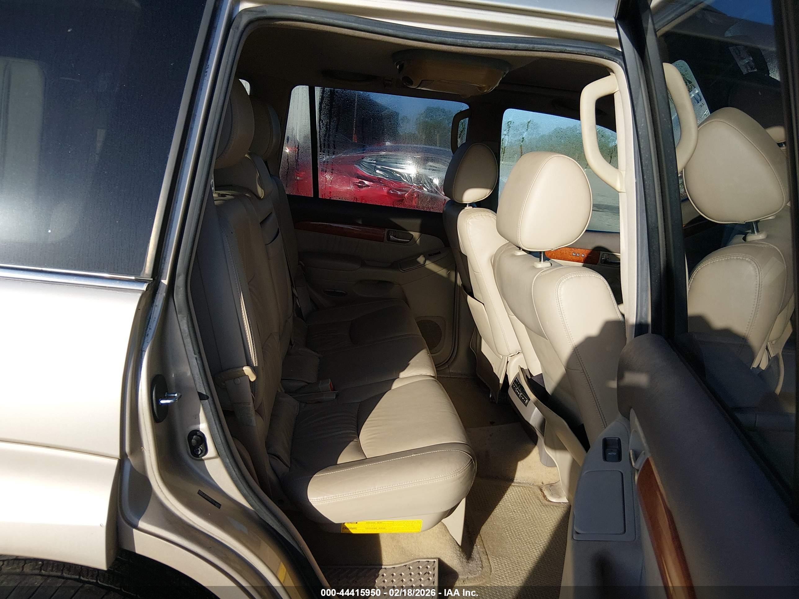 LEXUS GX image 8