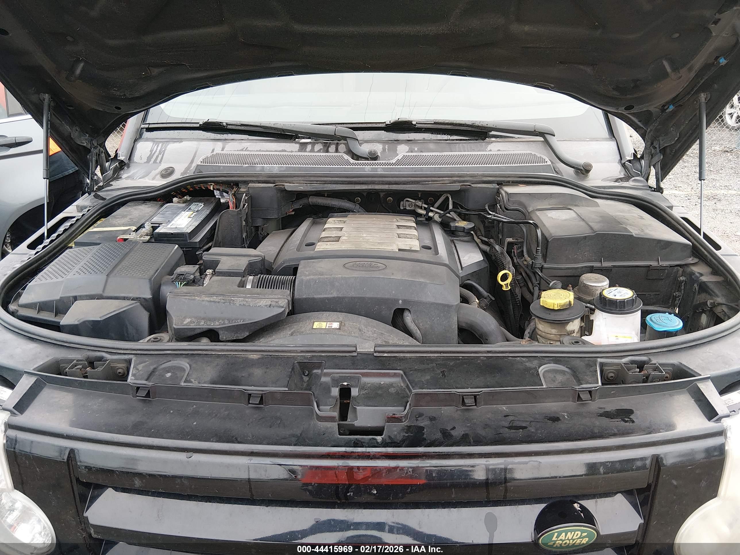 LAND ROVER image 10