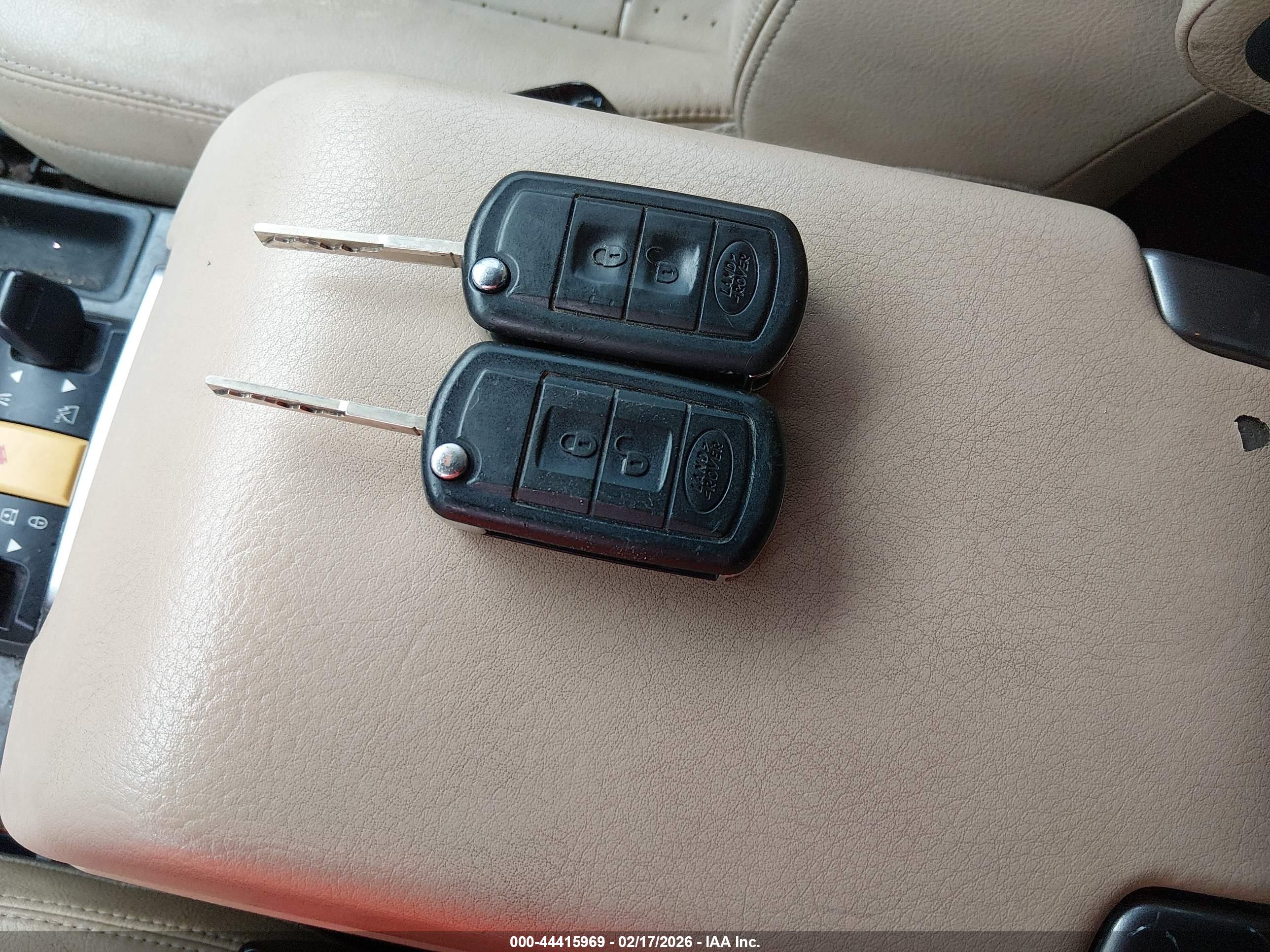 LAND ROVER image 11
