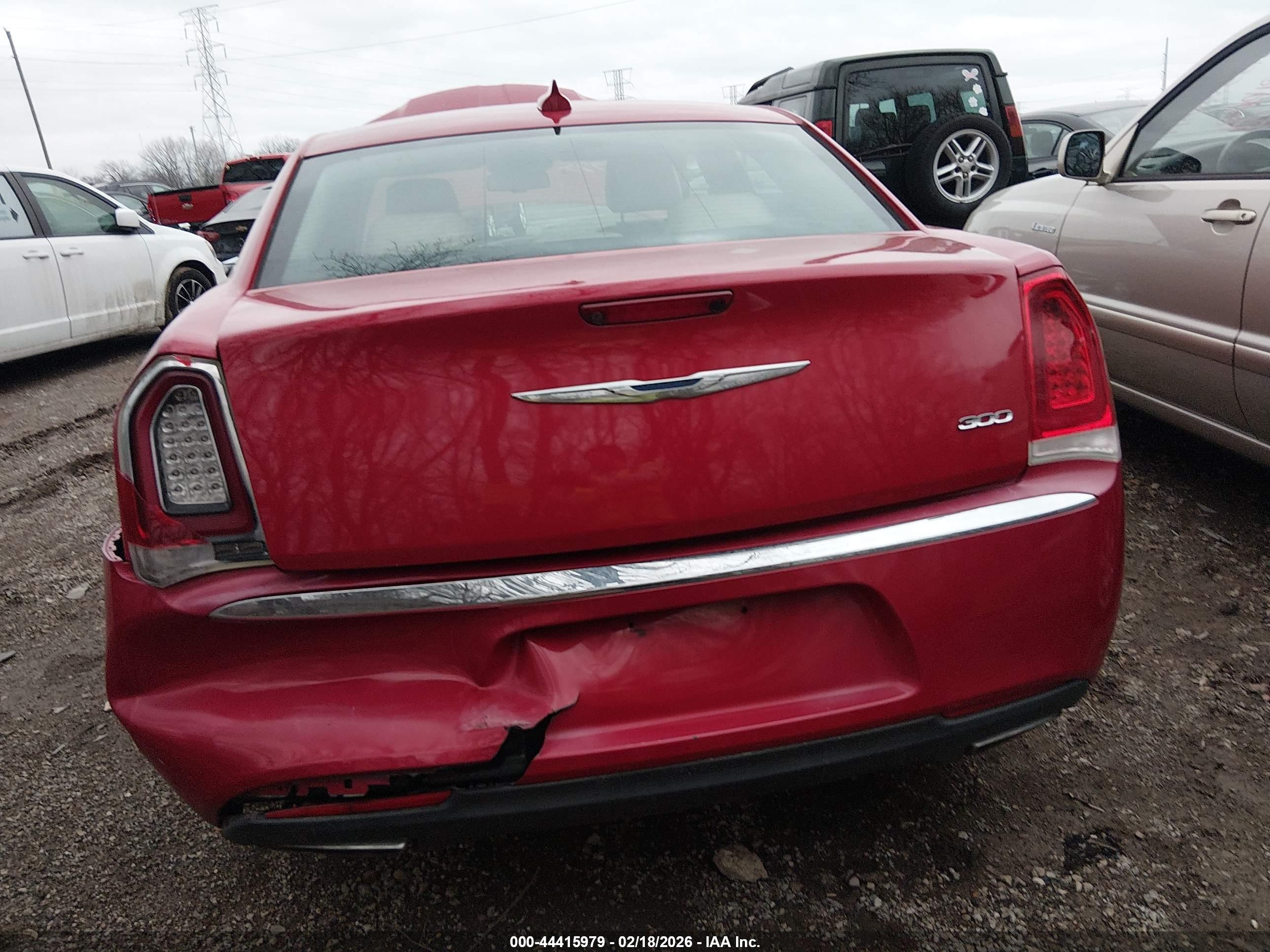 CHRYSLER 300 image 6