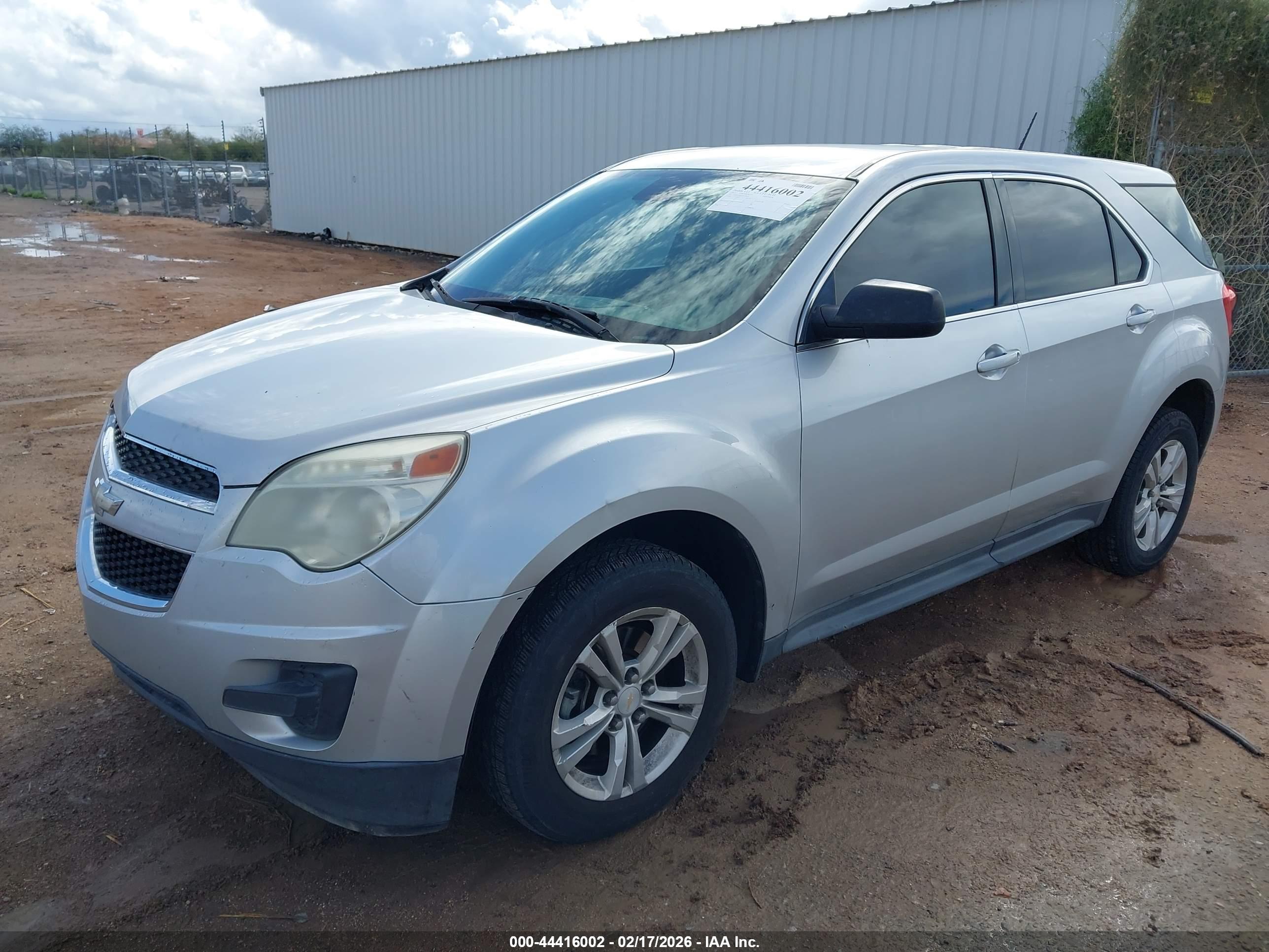 CHEVROLET EQUINOX image 2
