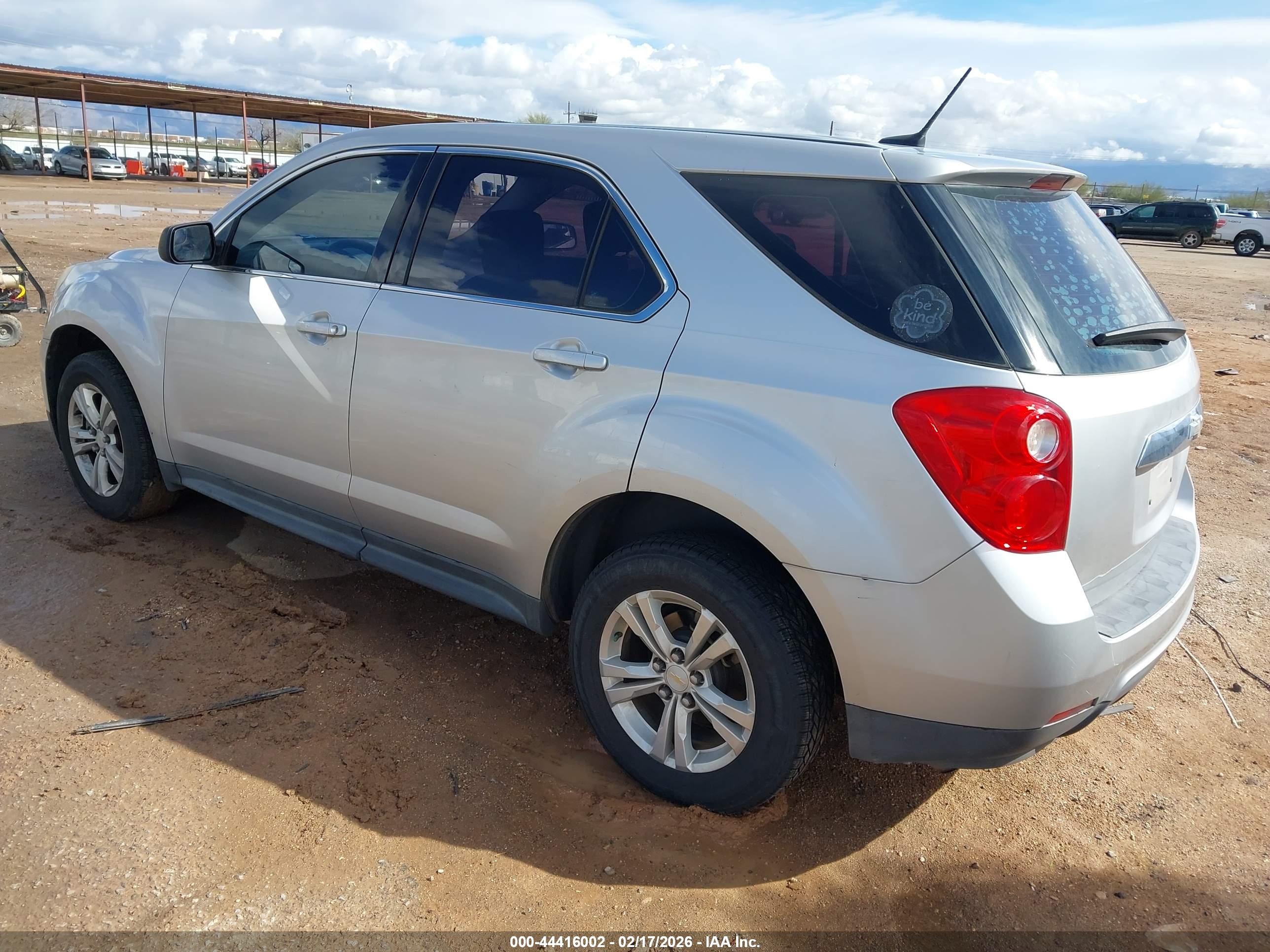 CHEVROLET EQUINOX image 3