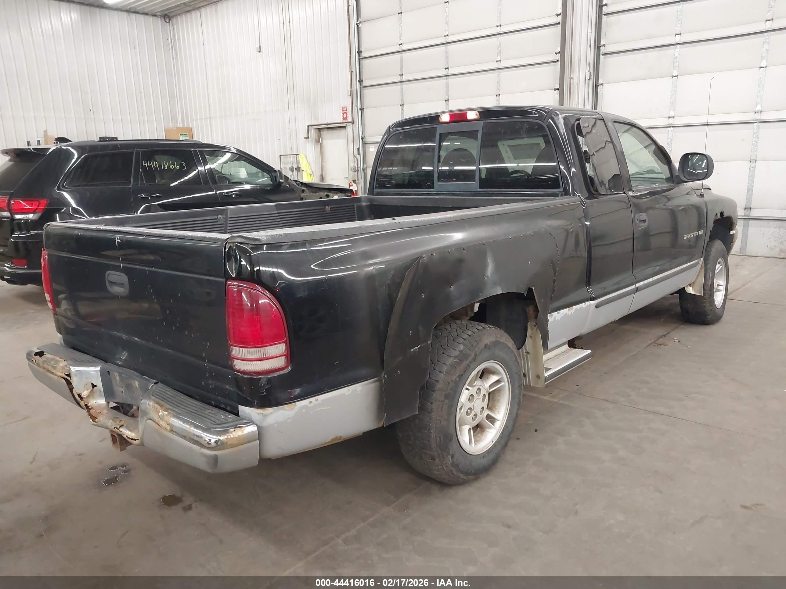 DODGE DAKOTA image 4