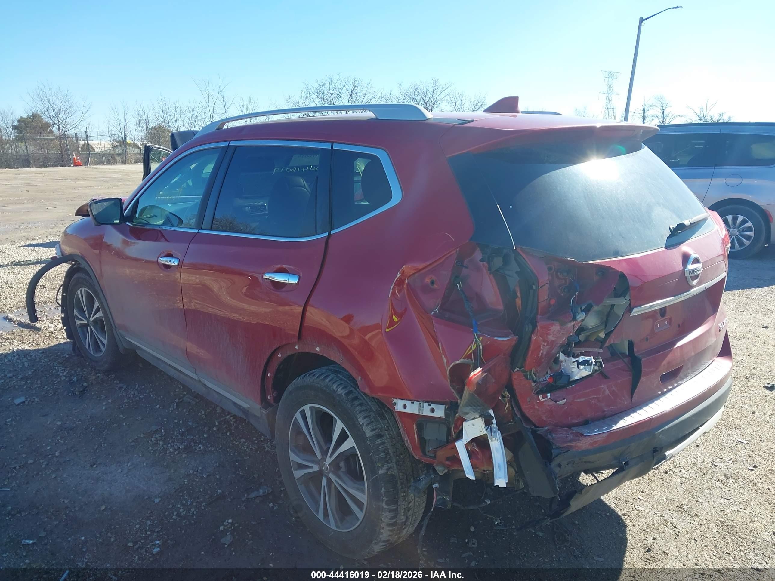 NISSAN ROGUE image 3
