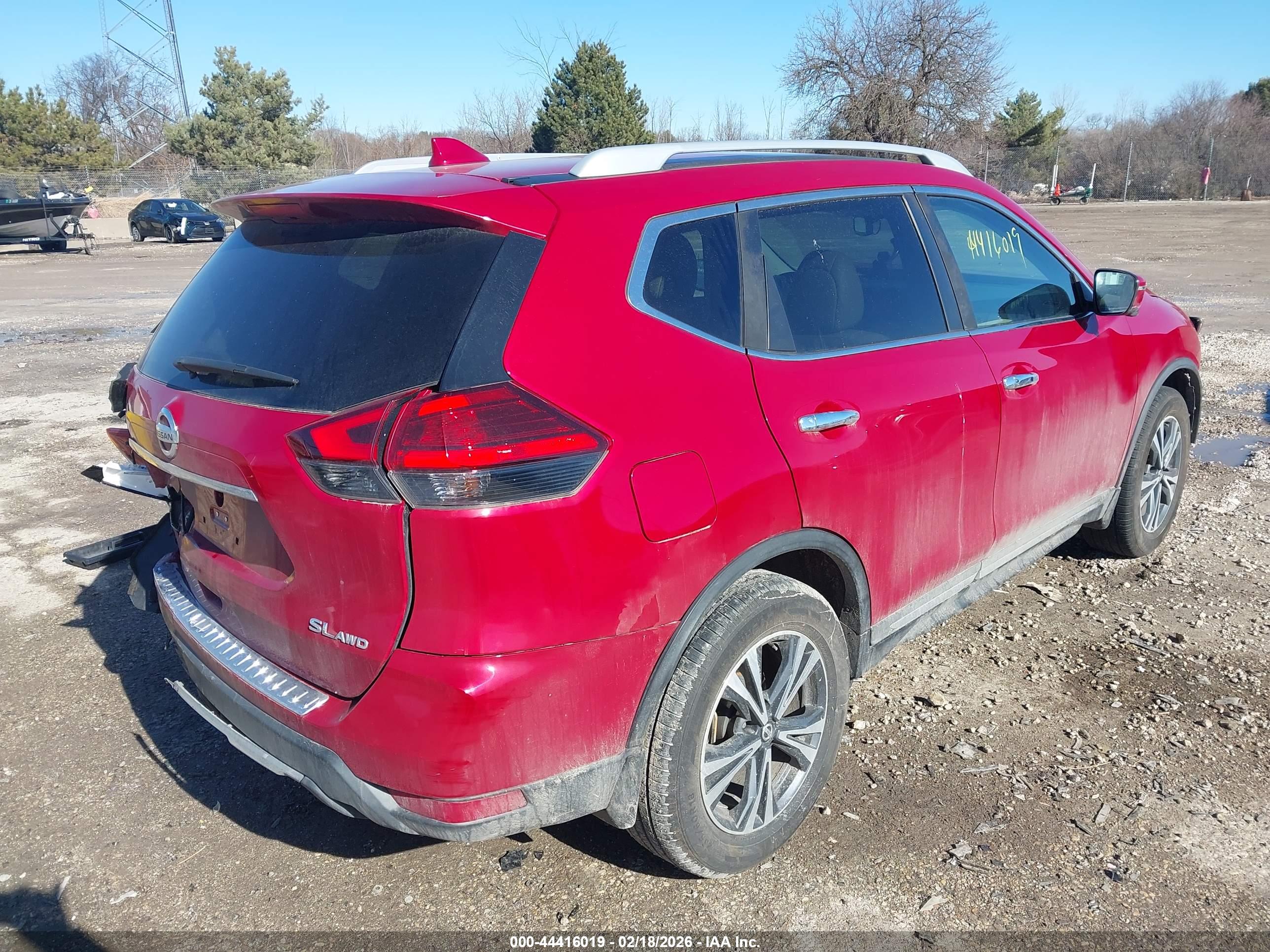 NISSAN ROGUE image 4