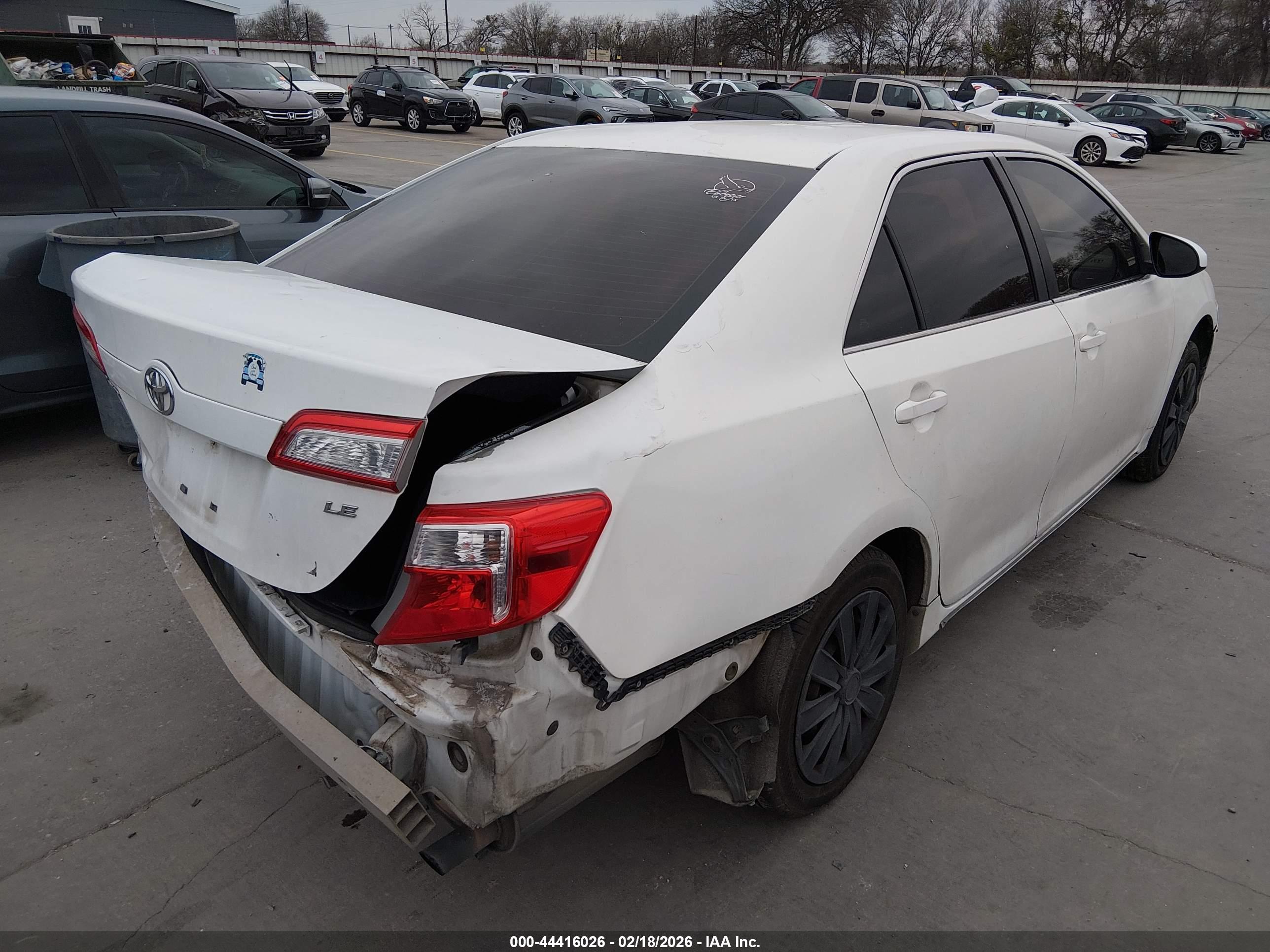 TOYOTA CAMRY image 4