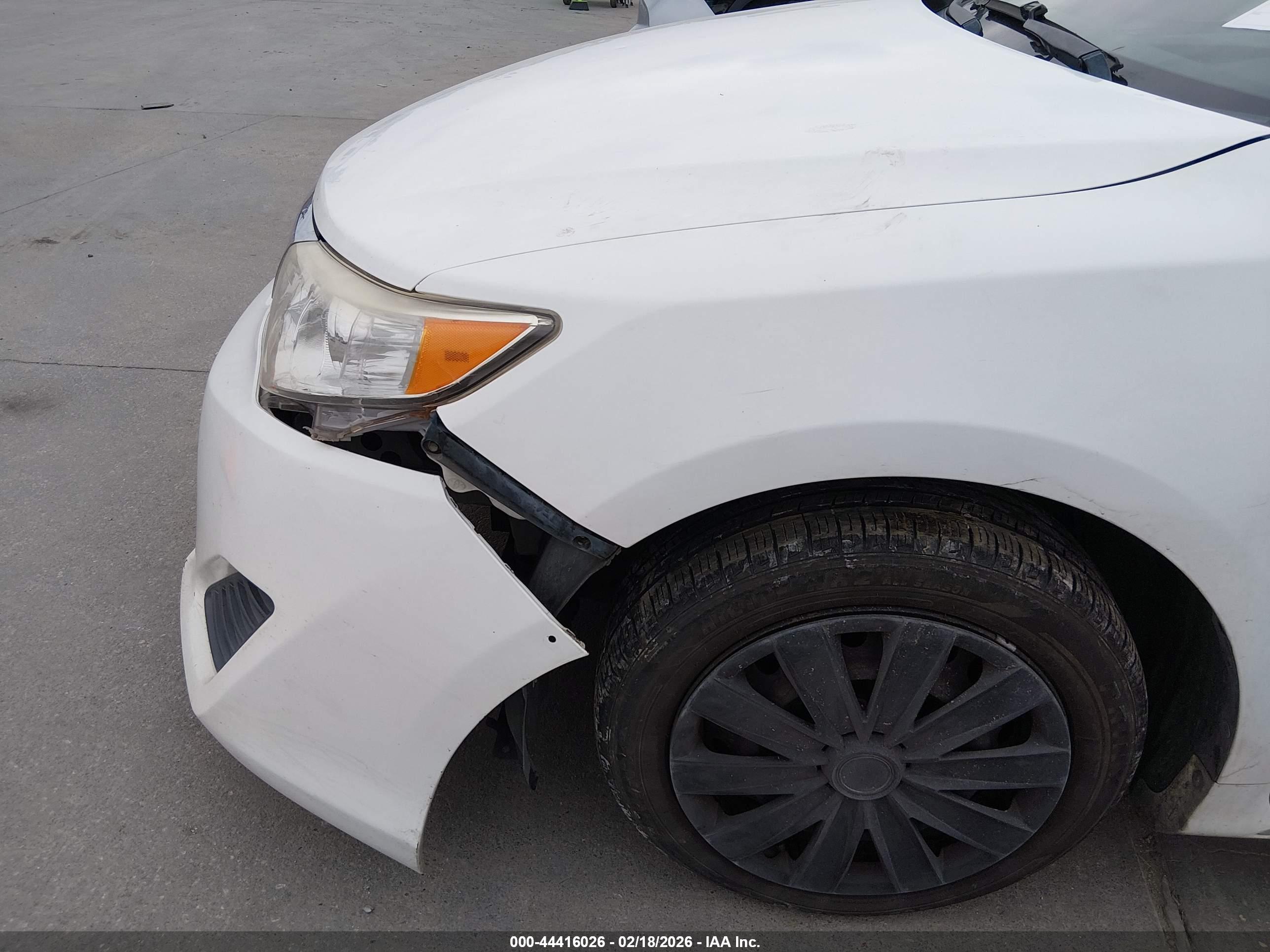 TOYOTA CAMRY image 6