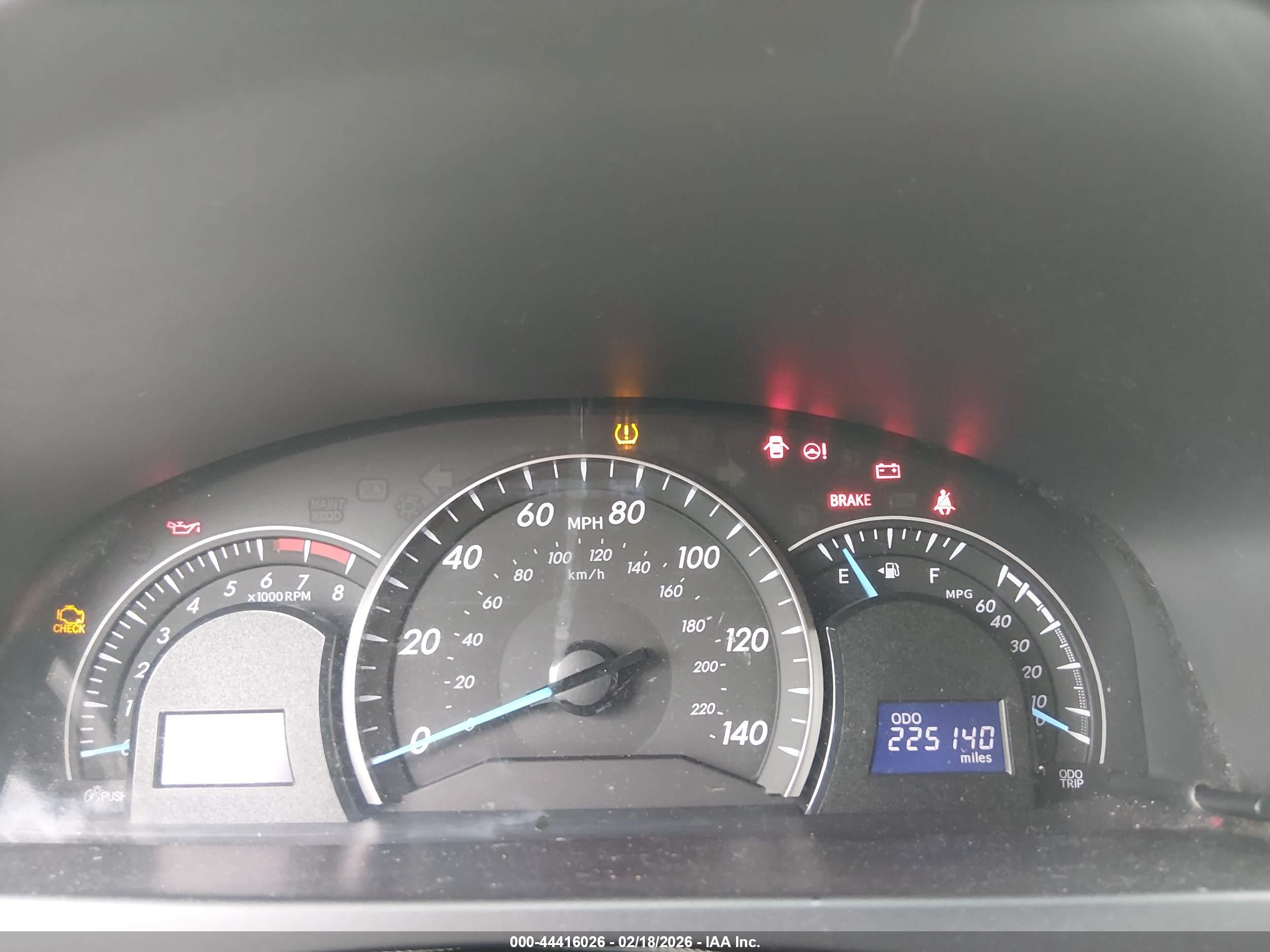 TOYOTA CAMRY image 7