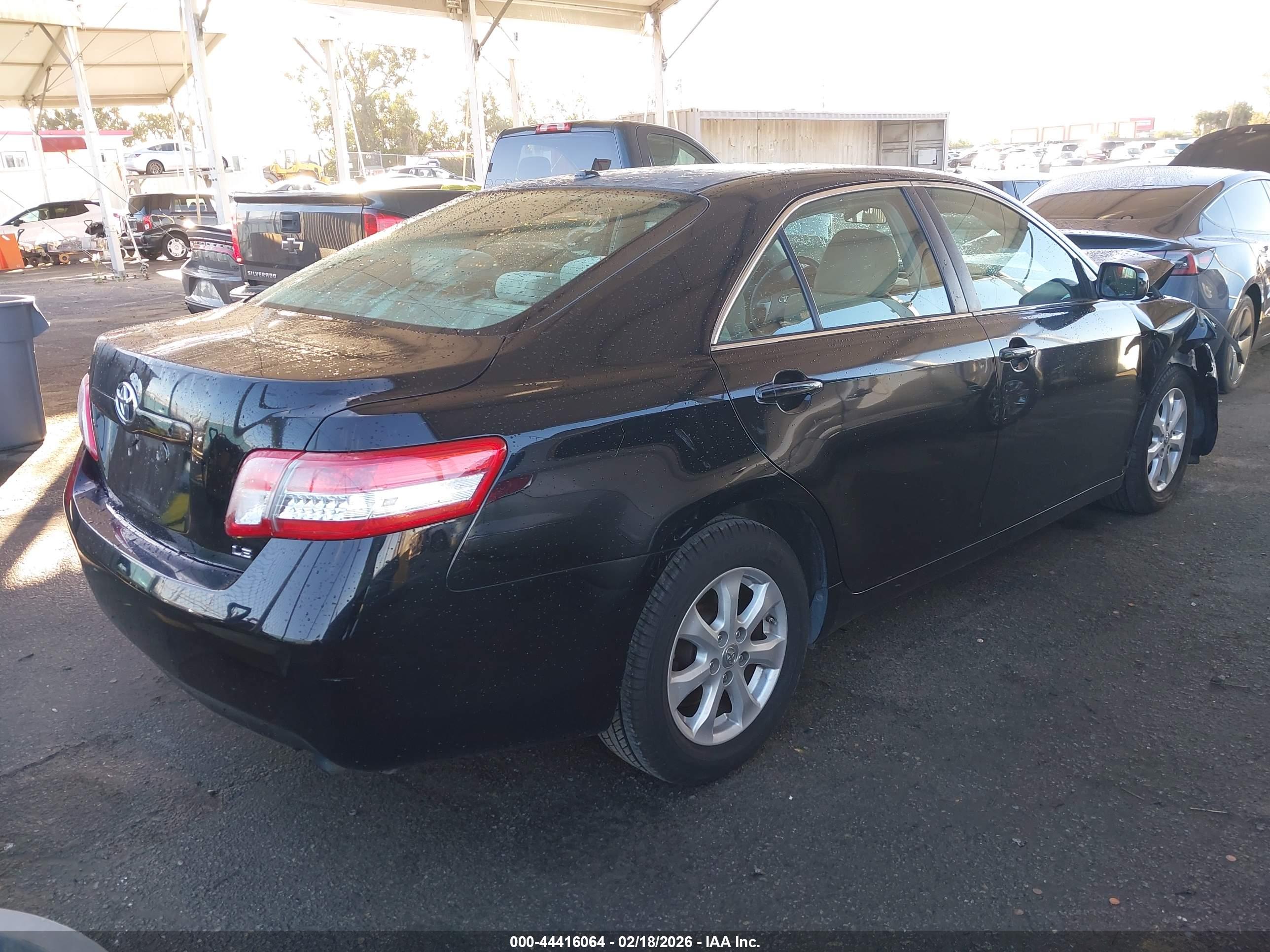TOYOTA CAMRY image 4