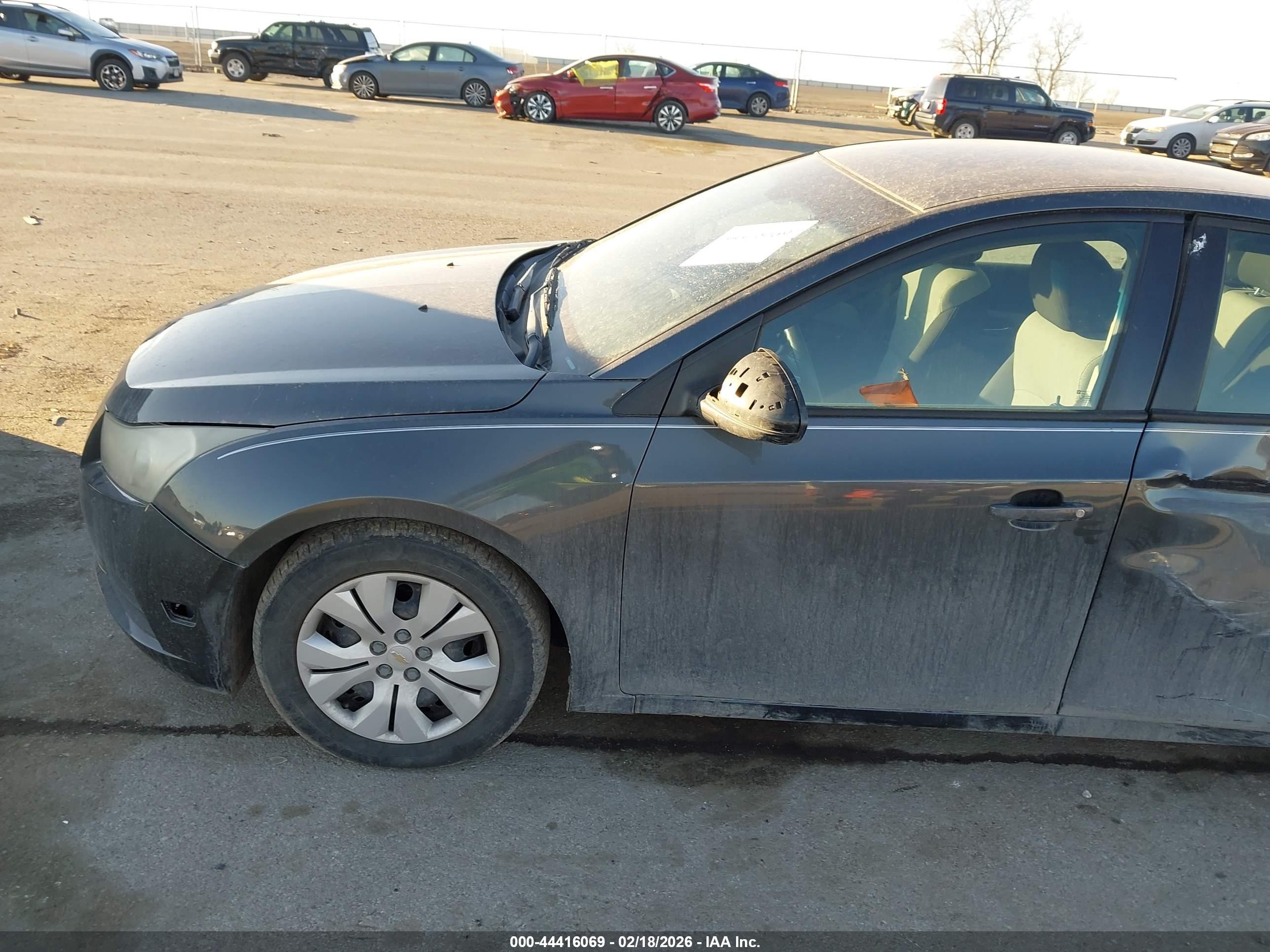 CHEVROLET CRUZE image 6