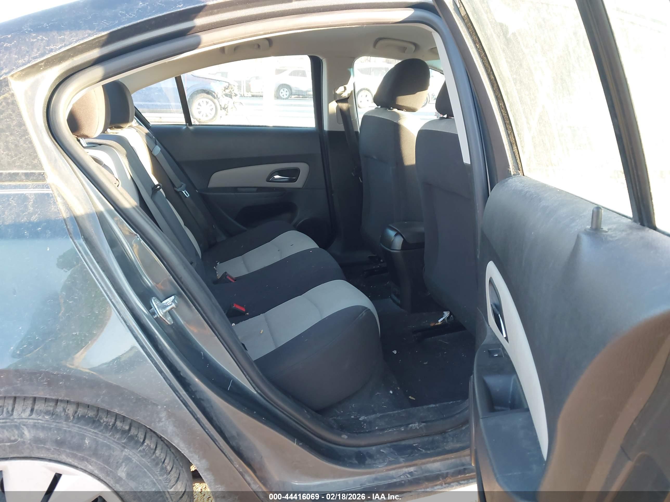 CHEVROLET CRUZE image 8