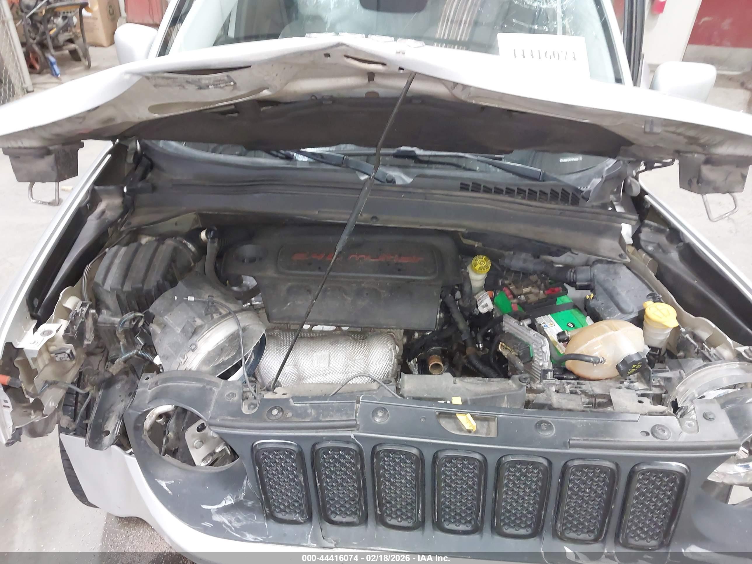 JEEP RENEGADE image 10